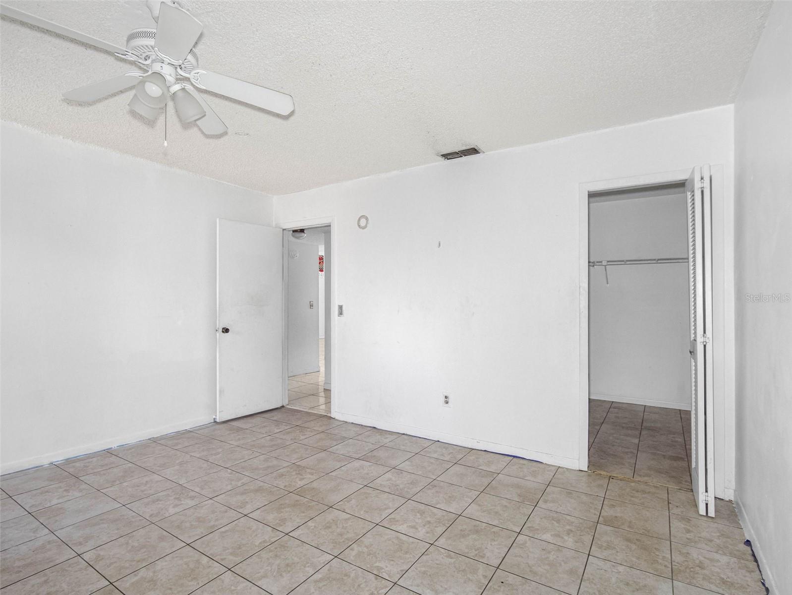 5122 PURITAN CIR #5122, TAMPA, FL, 33617