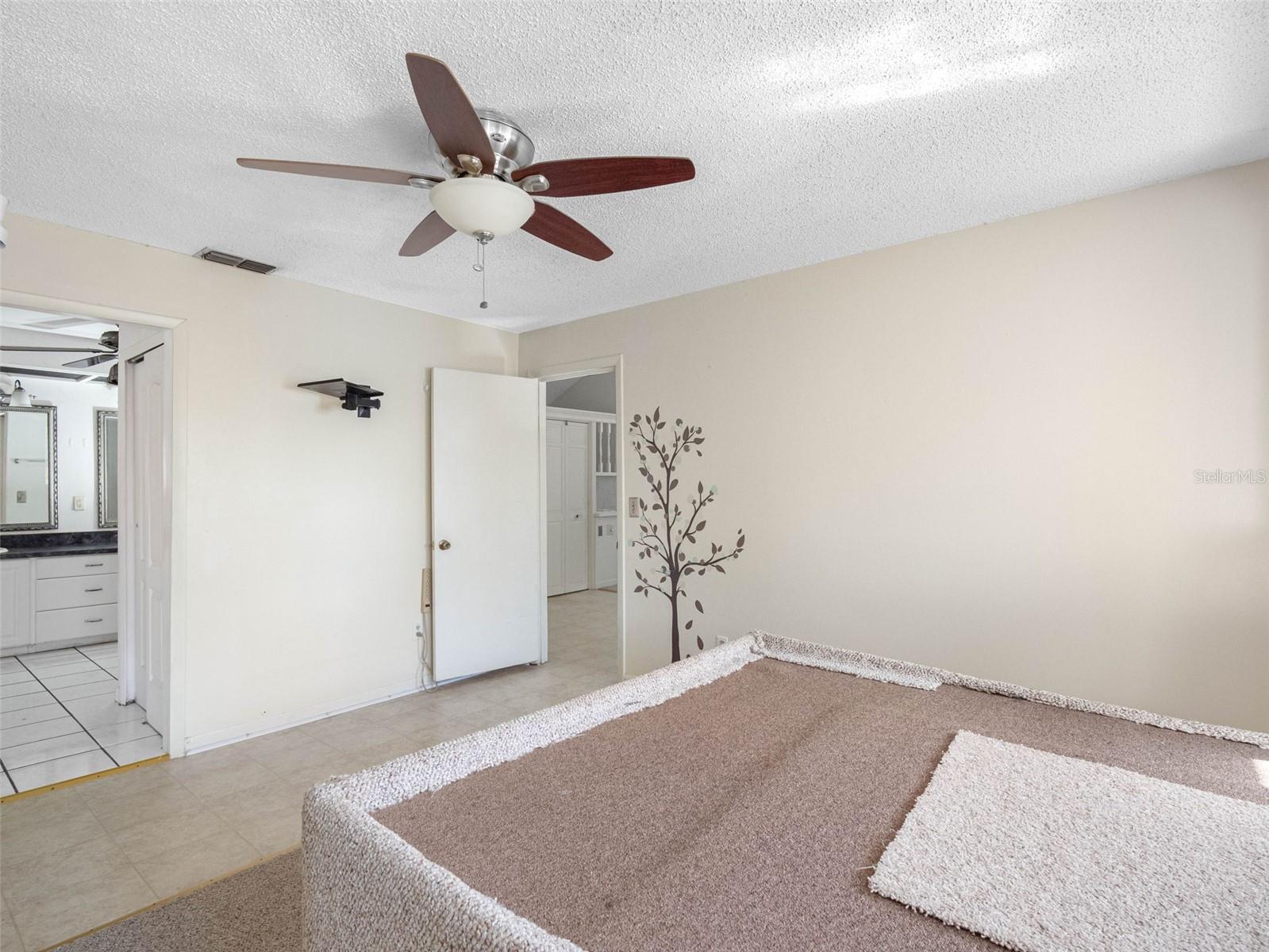 5122 PURITAN CIR #5122, TAMPA, FL, 33617