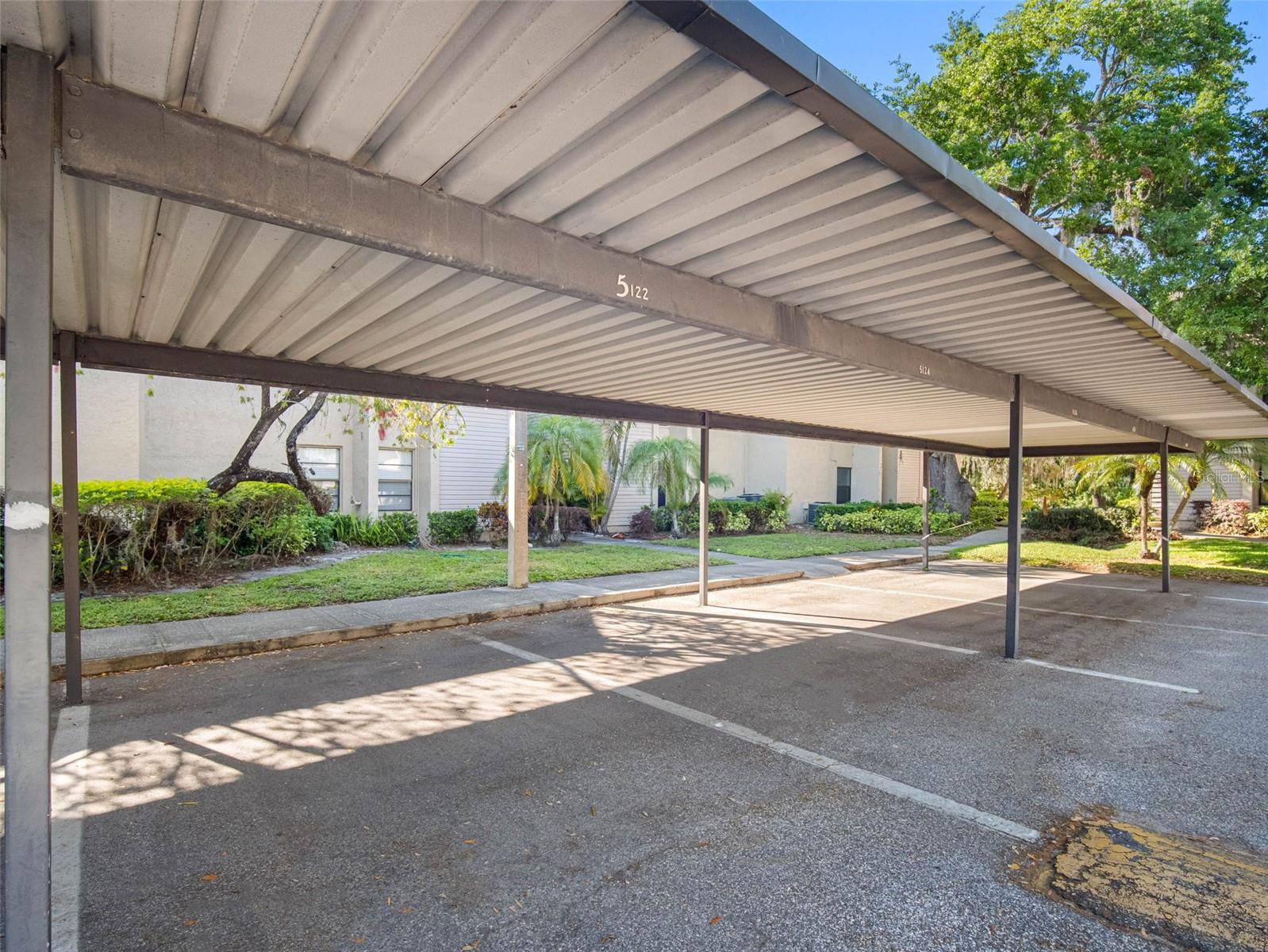 5122 PURITAN CIR #5122, TAMPA, FL, 33617