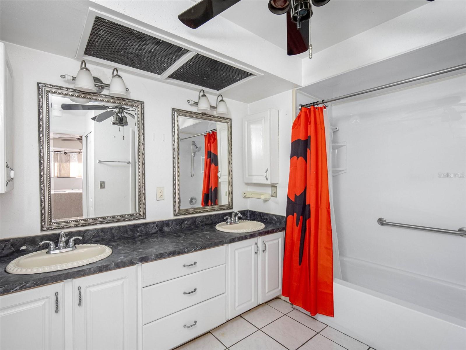 5122 PURITAN CIR #5122, TAMPA, FL, 33617