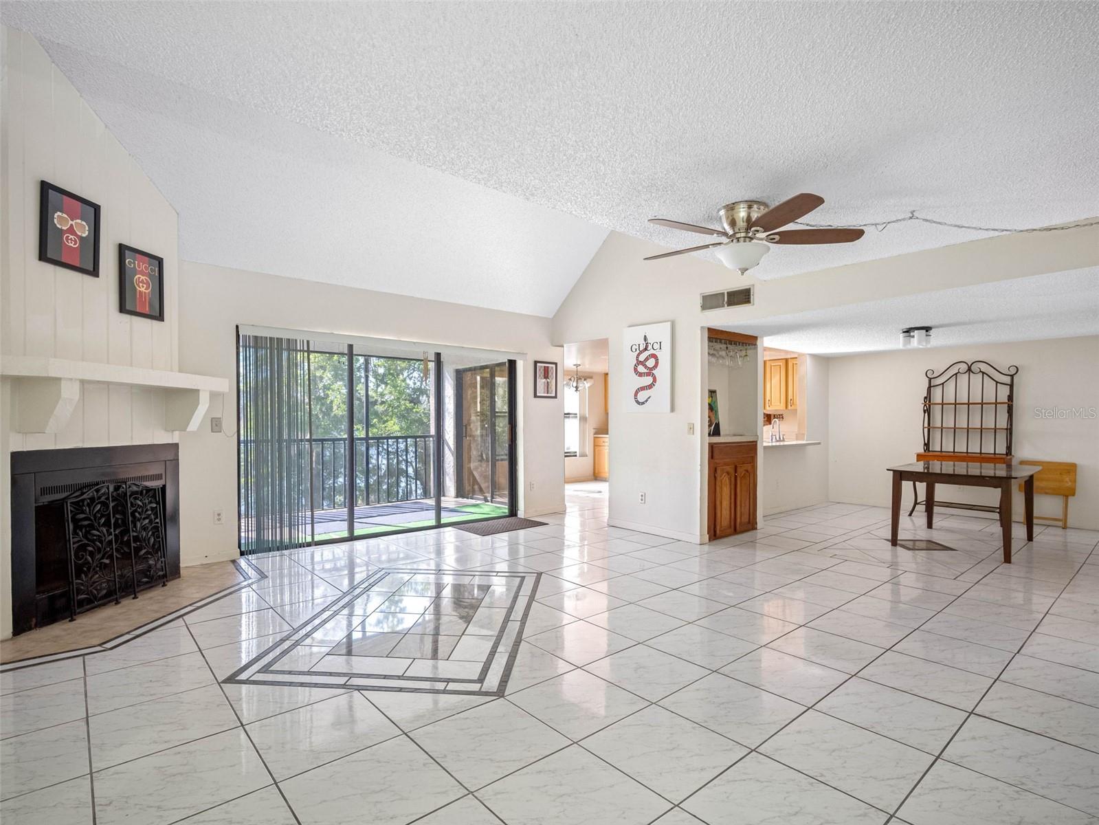 5122 PURITAN CIR #5122, TAMPA, FL, 33617