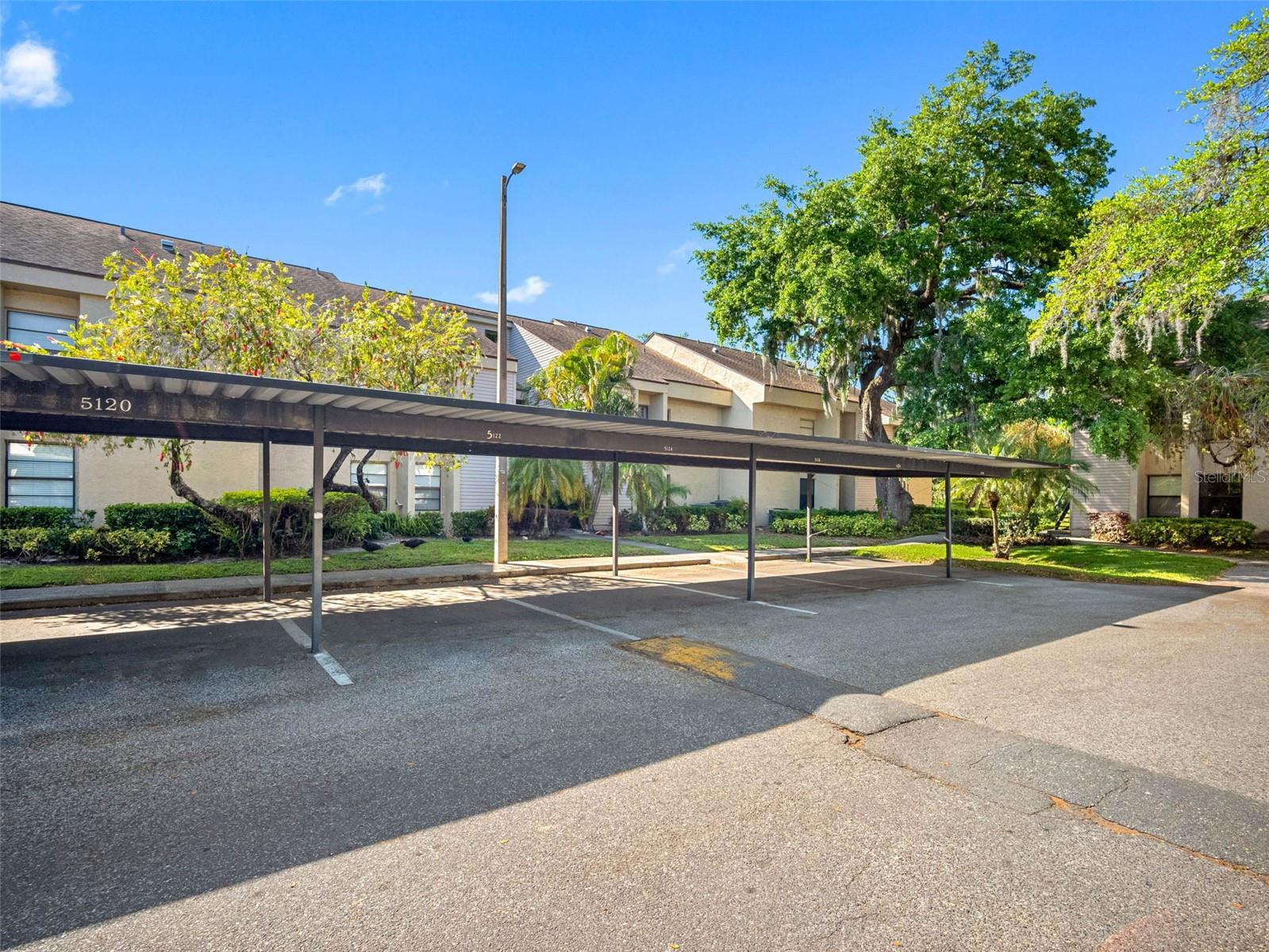 5122 PURITAN CIR #5122, TAMPA, FL, 33617