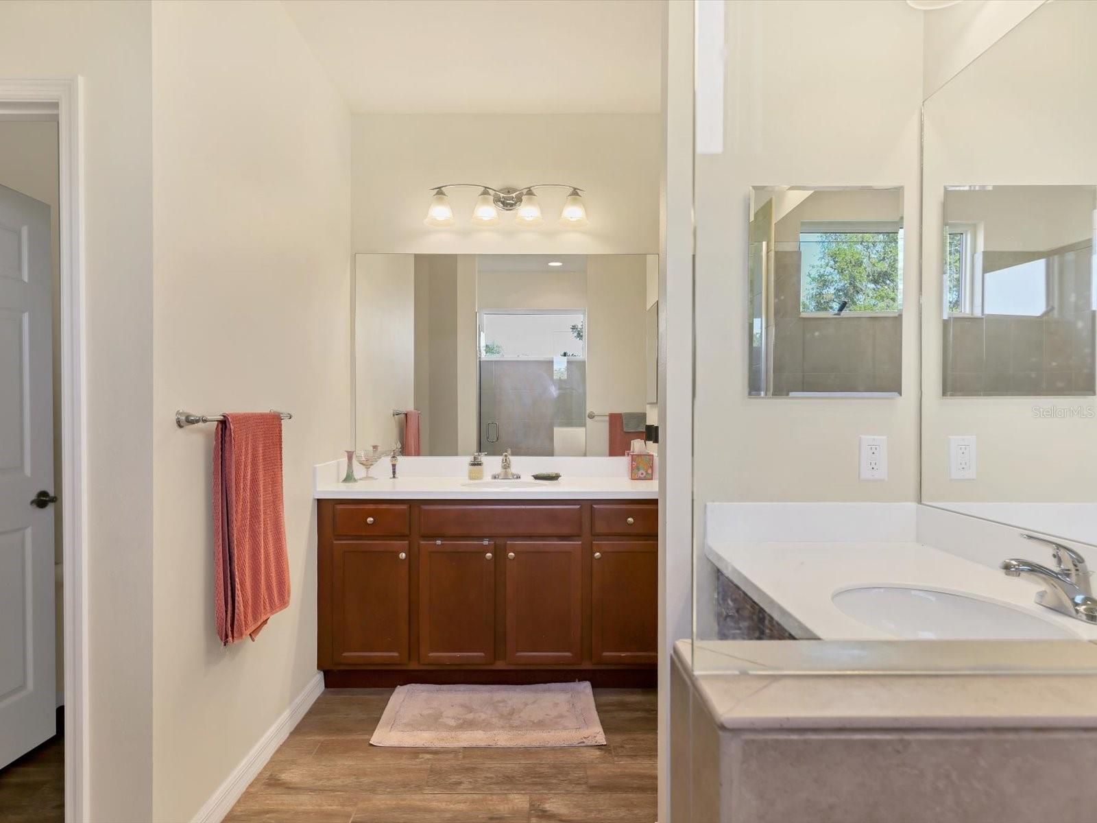 1041 BUTTERCUP GLN, BRADENTON, FL, 34212