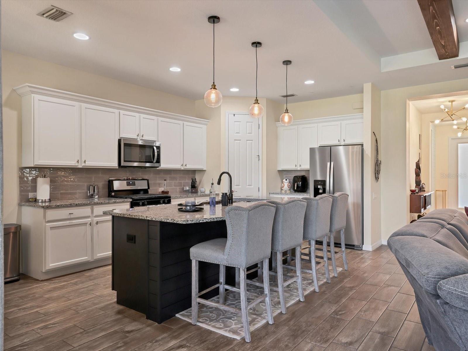 1041 BUTTERCUP GLN, BRADENTON, FL, 34212