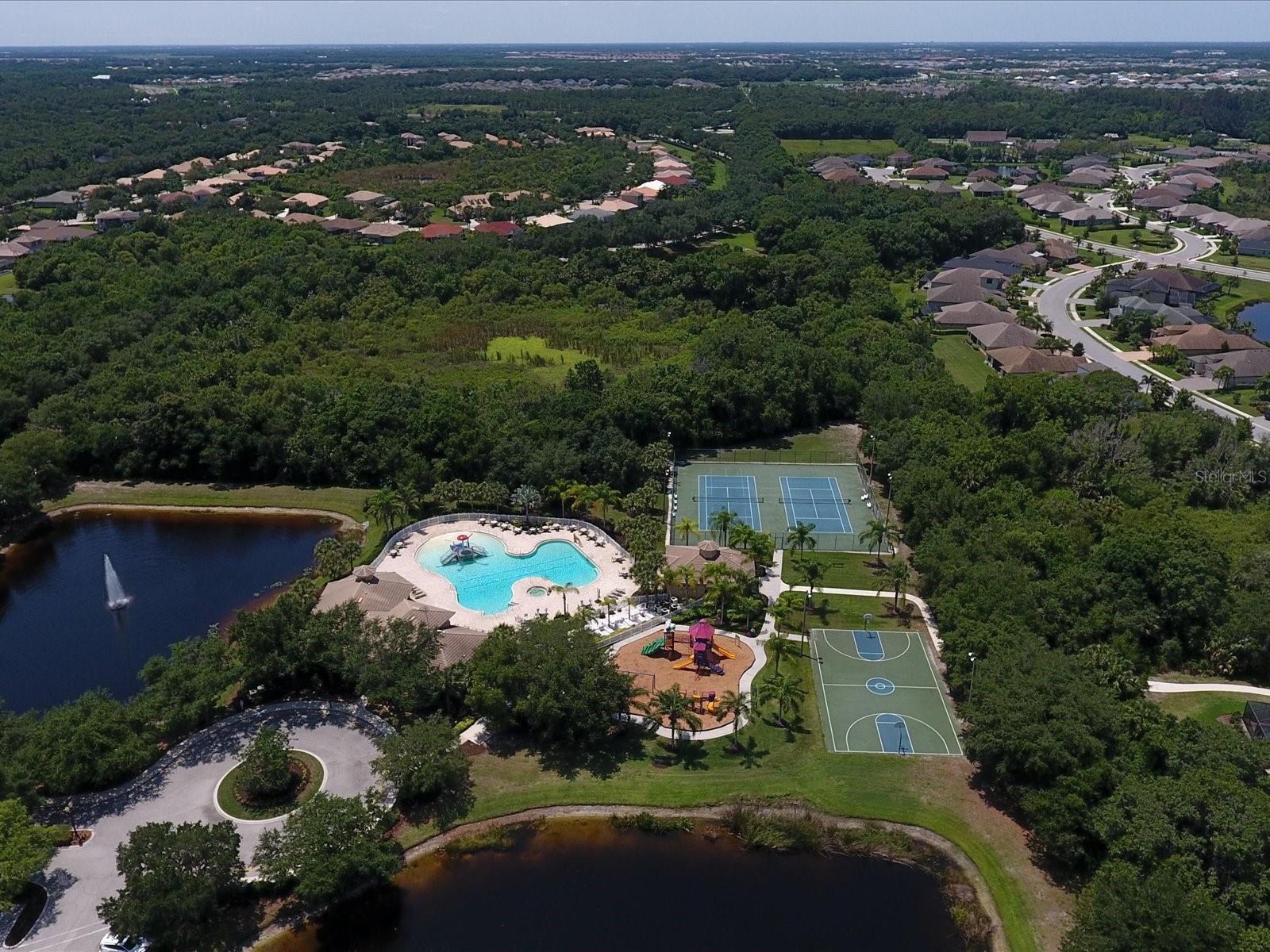 1041 BUTTERCUP GLN, BRADENTON, FL, 34212