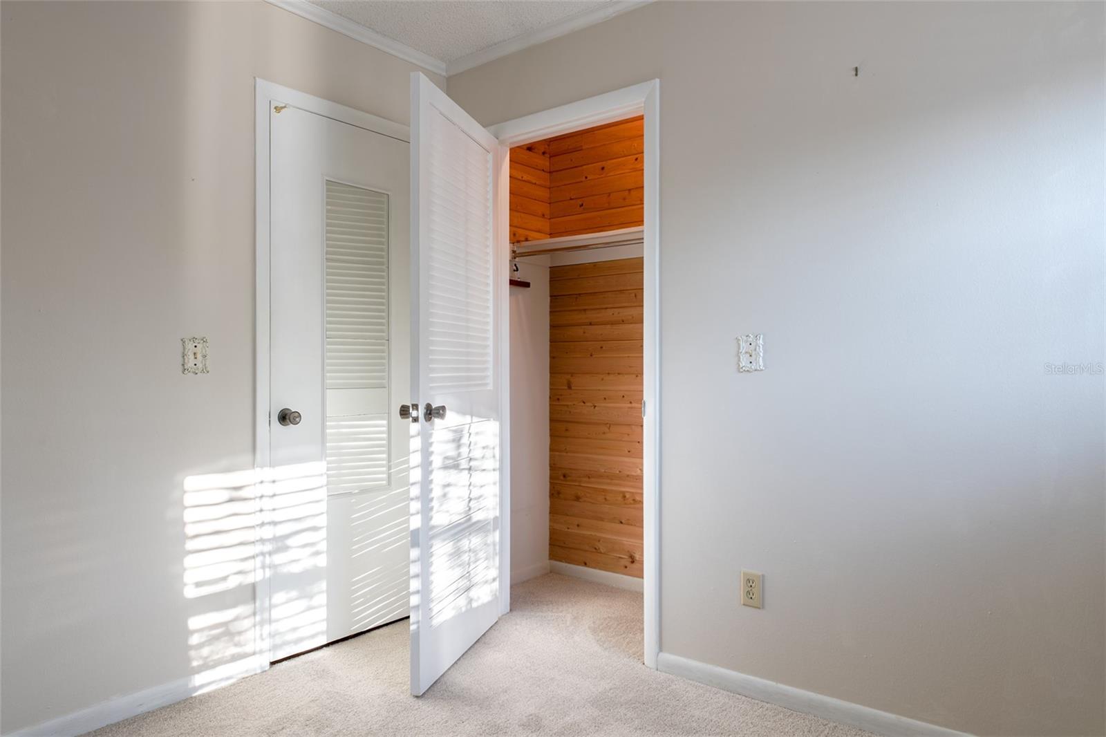 4712 TRAVERTINE DR, TAMPA, FL, 33615