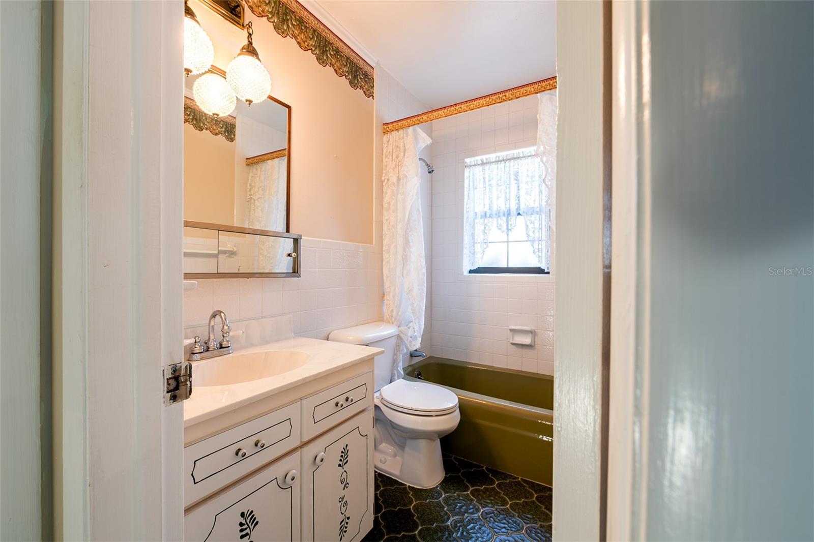 4712 TRAVERTINE DR, TAMPA, FL, 33615