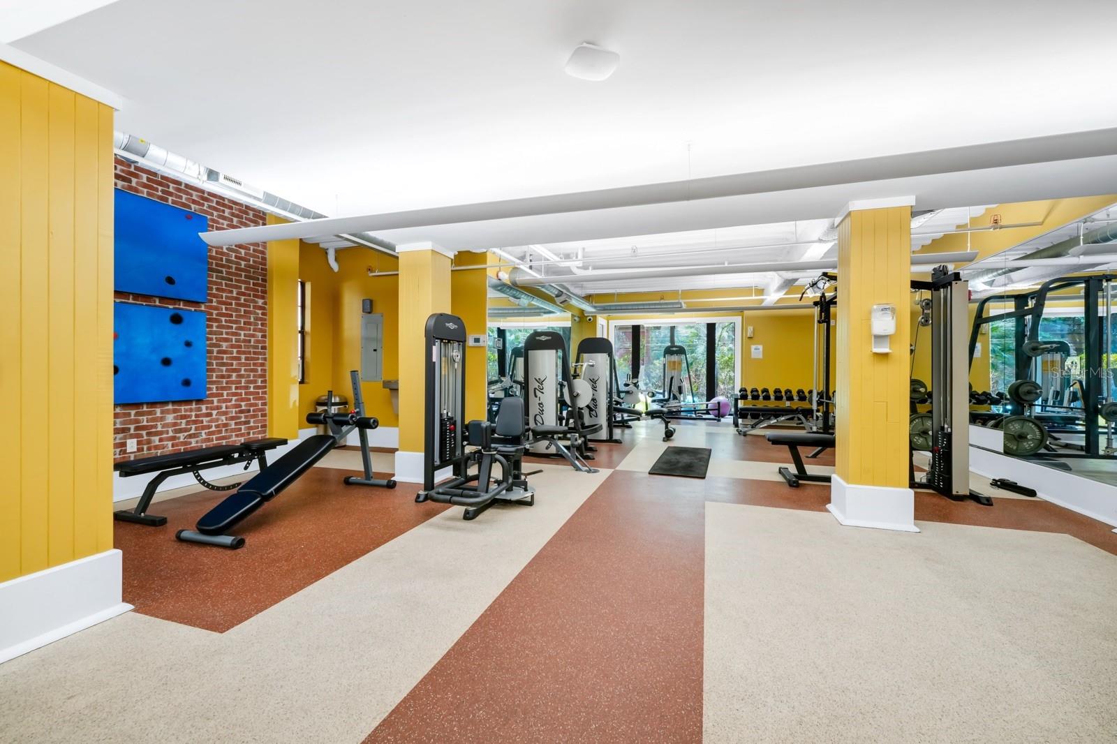 911 N ORANGE AVE #541, ORLANDO, FL, 32801