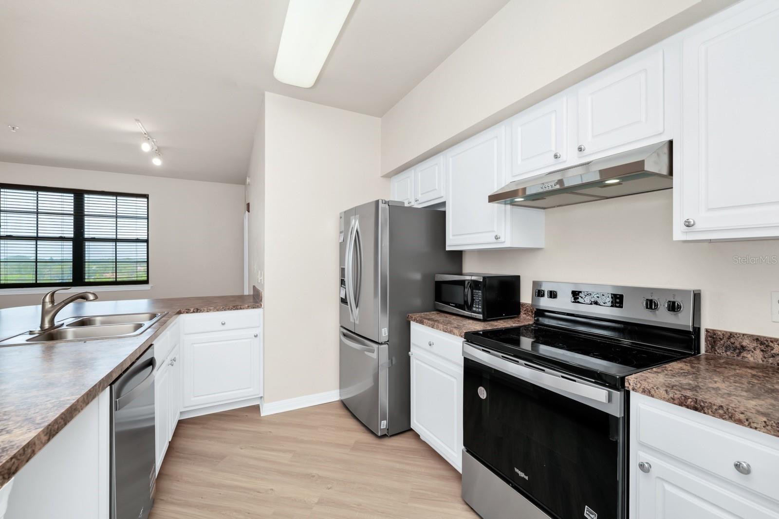 911 N ORANGE AVE #541, ORLANDO, FL, 32801