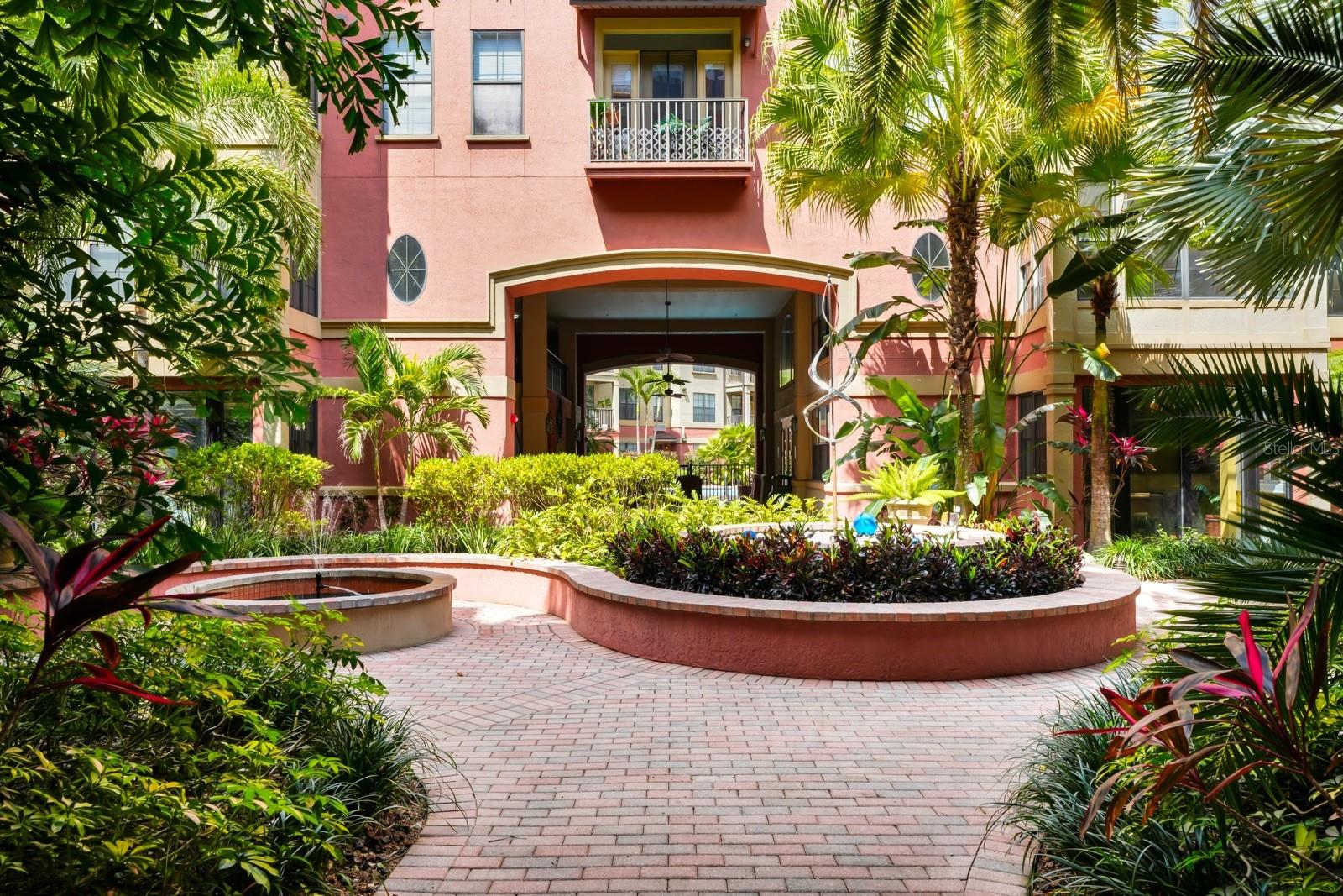 911 N ORANGE AVE #541, ORLANDO, FL, 32801