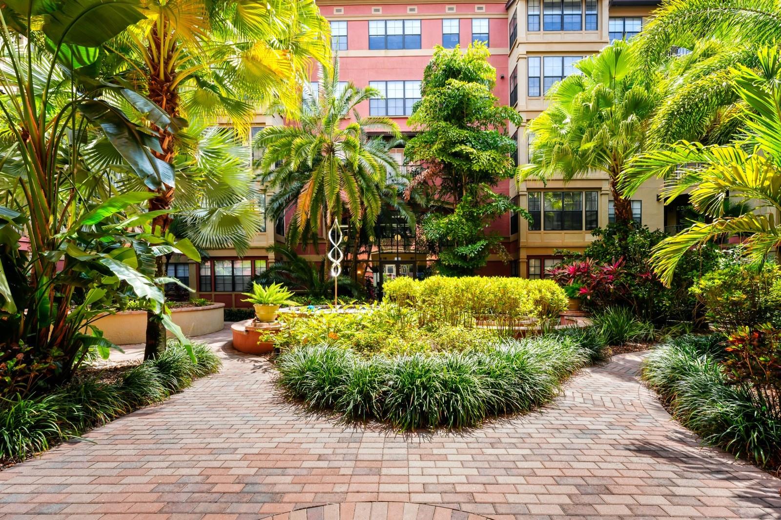 911 N ORANGE AVE #541, ORLANDO, FL, 32801