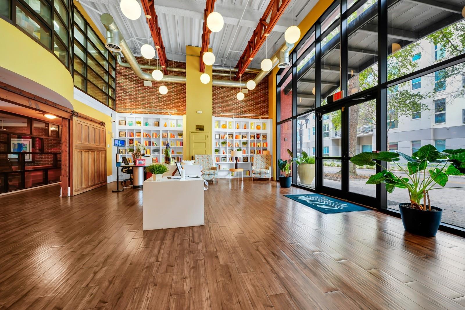 911 N ORANGE AVE #541, ORLANDO, FL, 32801