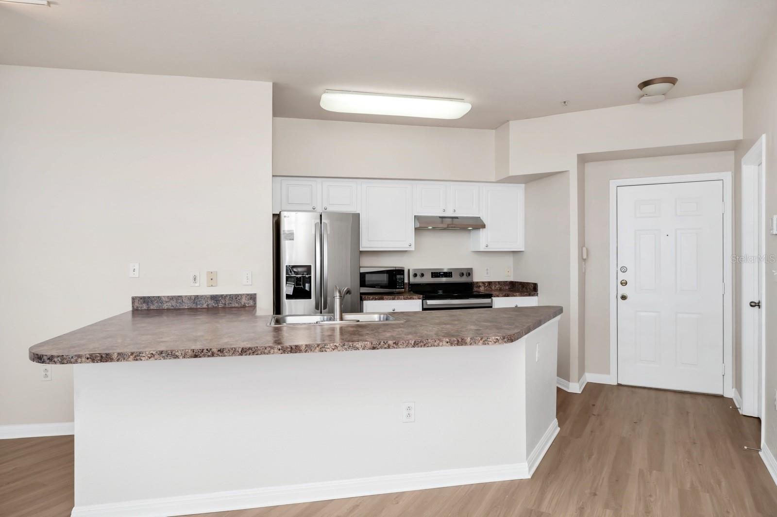 911 N ORANGE AVE #541, ORLANDO, FL, 32801