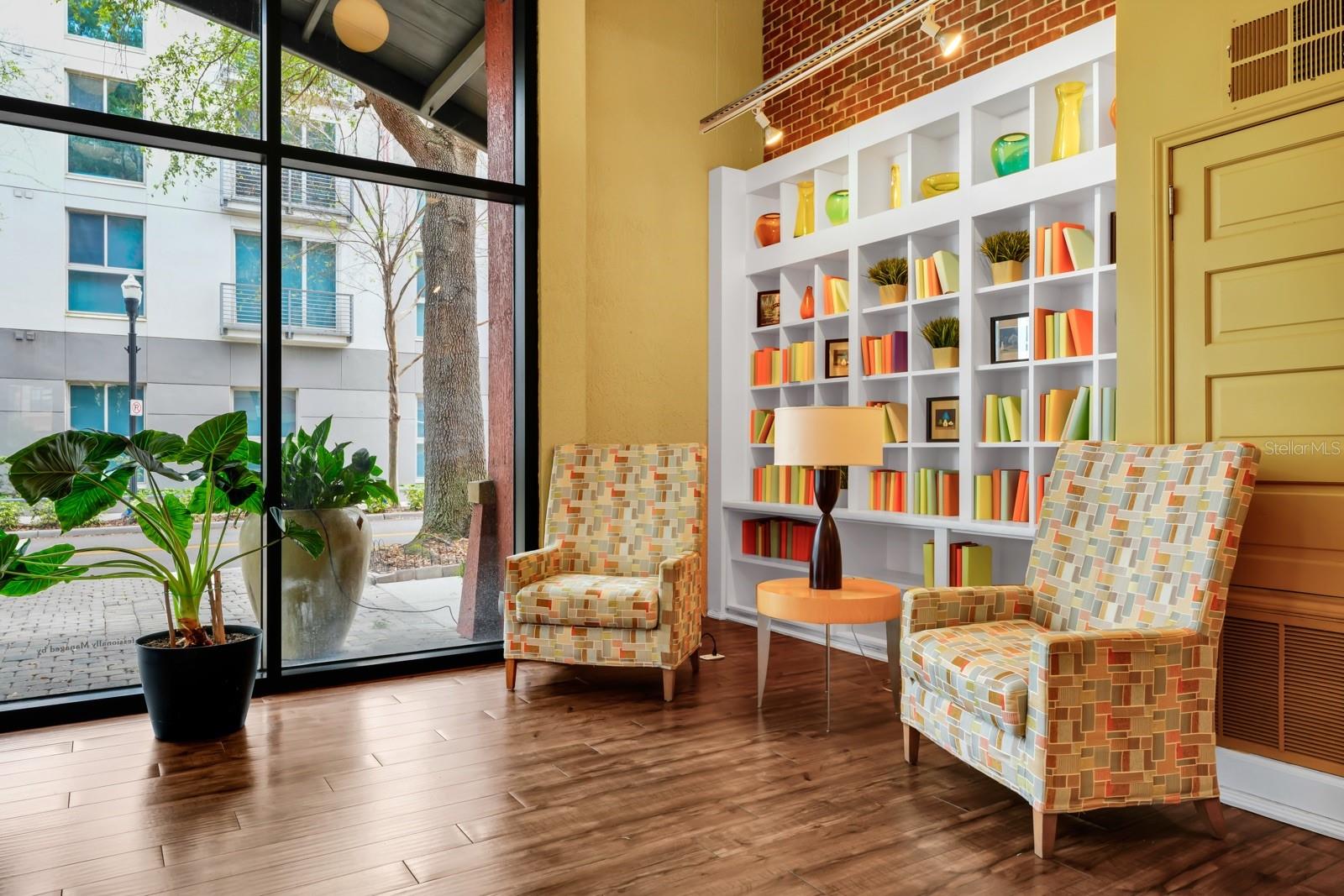 911 N ORANGE AVE #541, ORLANDO, FL, 32801