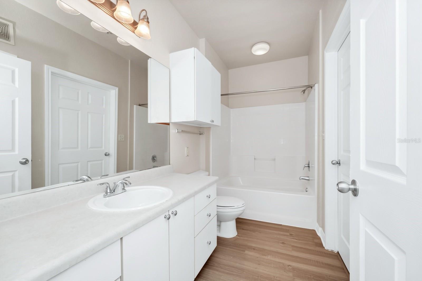 911 N ORANGE AVE #541, ORLANDO, FL, 32801