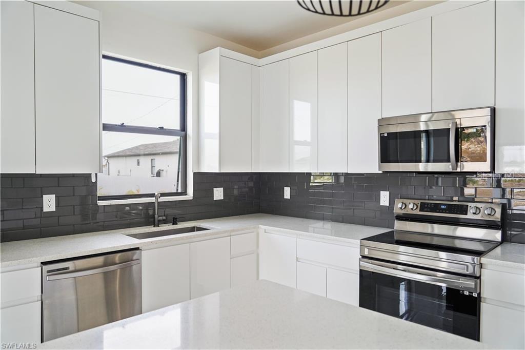 1909 NW 1ST AVE, CAPE CORAL, FL, 33993