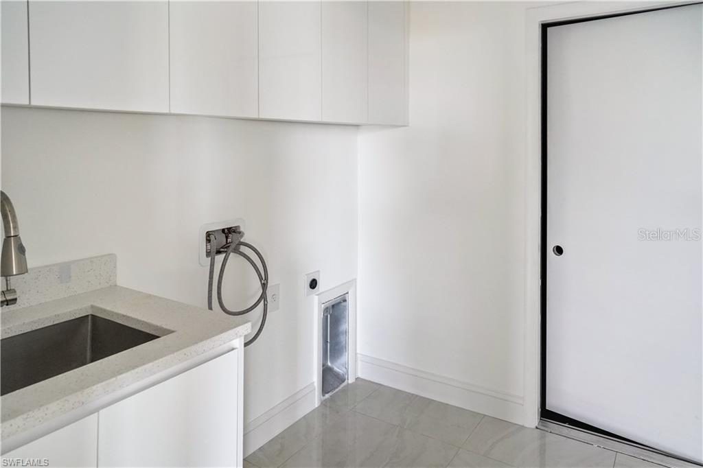 1909 NW 1ST AVE, CAPE CORAL, FL, 33993