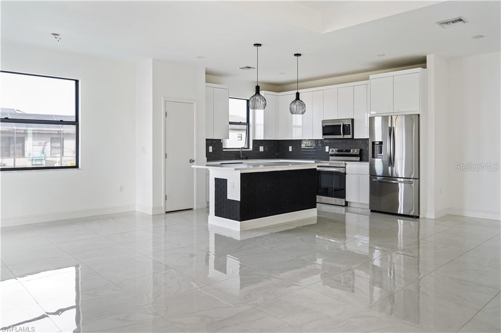 1909 NW 1ST AVE, CAPE CORAL, FL, 33993