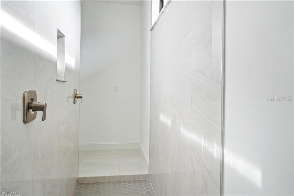 1909 NW 1ST AVE, CAPE CORAL, FL, 33993