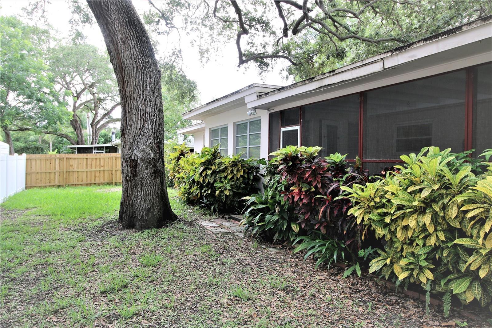 1001 BROOKSIDE DR, CLEARWATER, FL, 33764