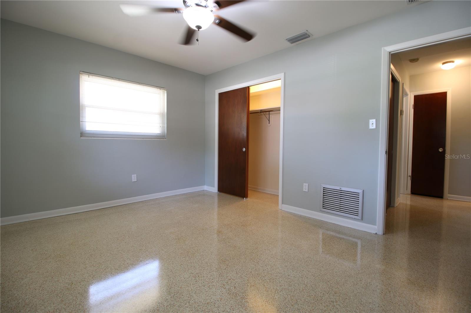 1001 BROOKSIDE DR, CLEARWATER, FL, 33764