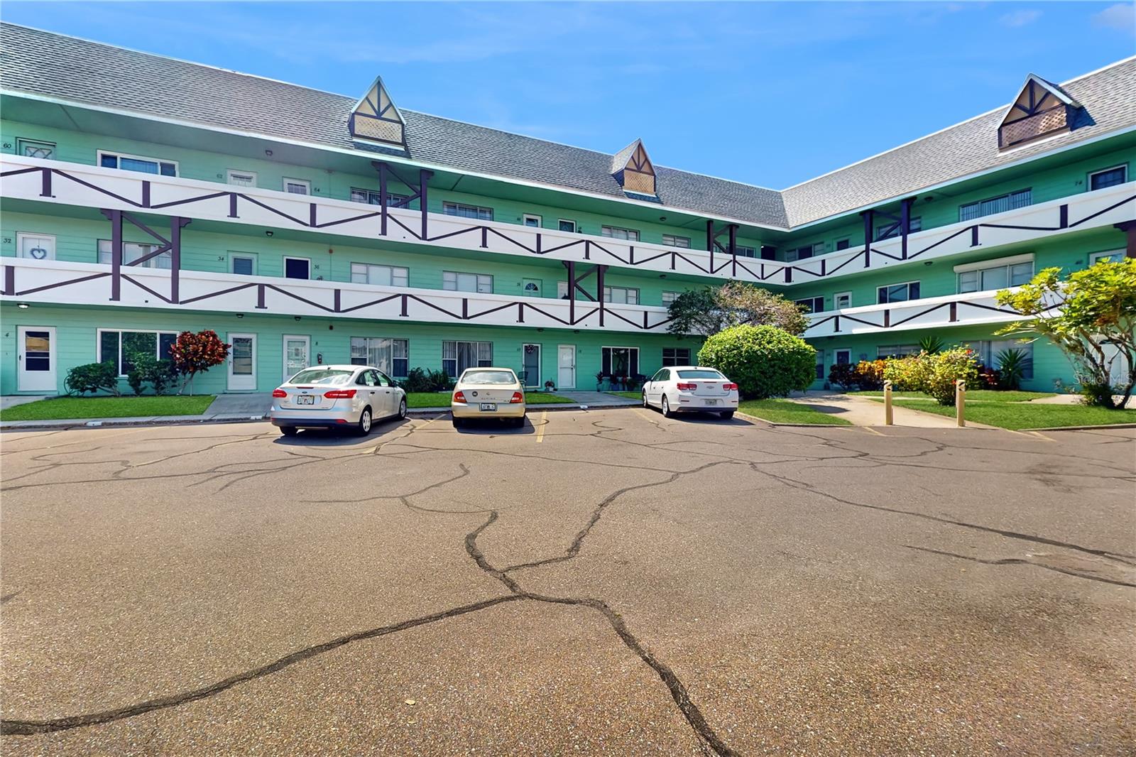 2042 AUSTRALIA WAY W #12, CLEARWATER, FL, 33763