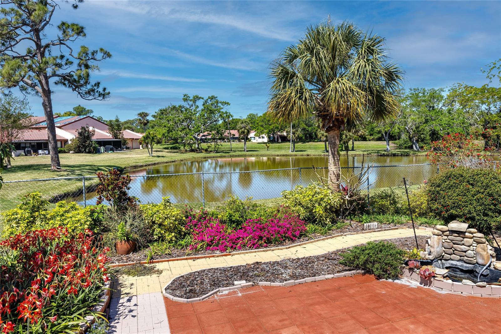 8672 RUE CHATEAUX DR, SEMINOLE, FL, 33777