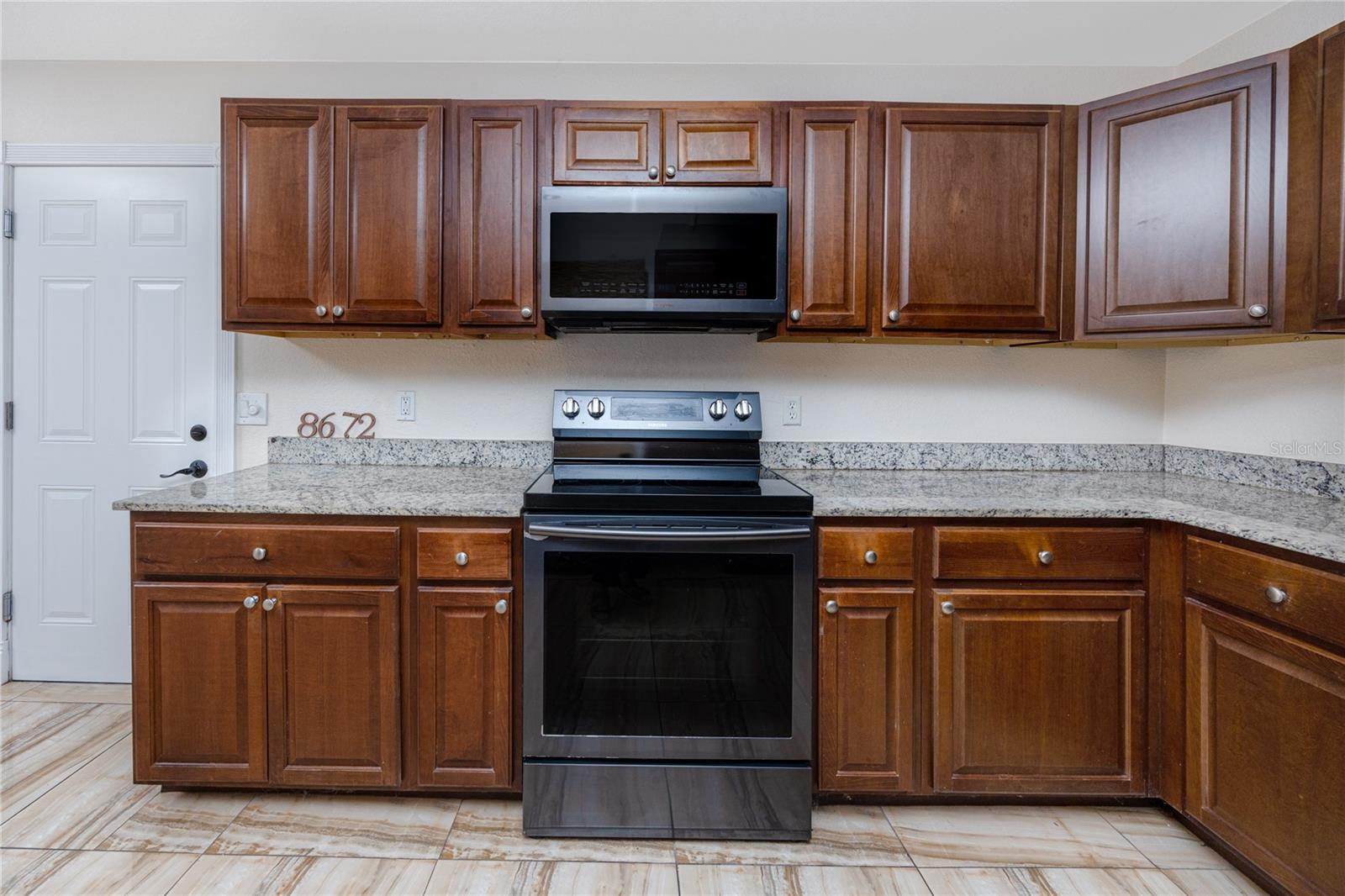 8672 RUE CHATEAUX DR, SEMINOLE, FL, 33777