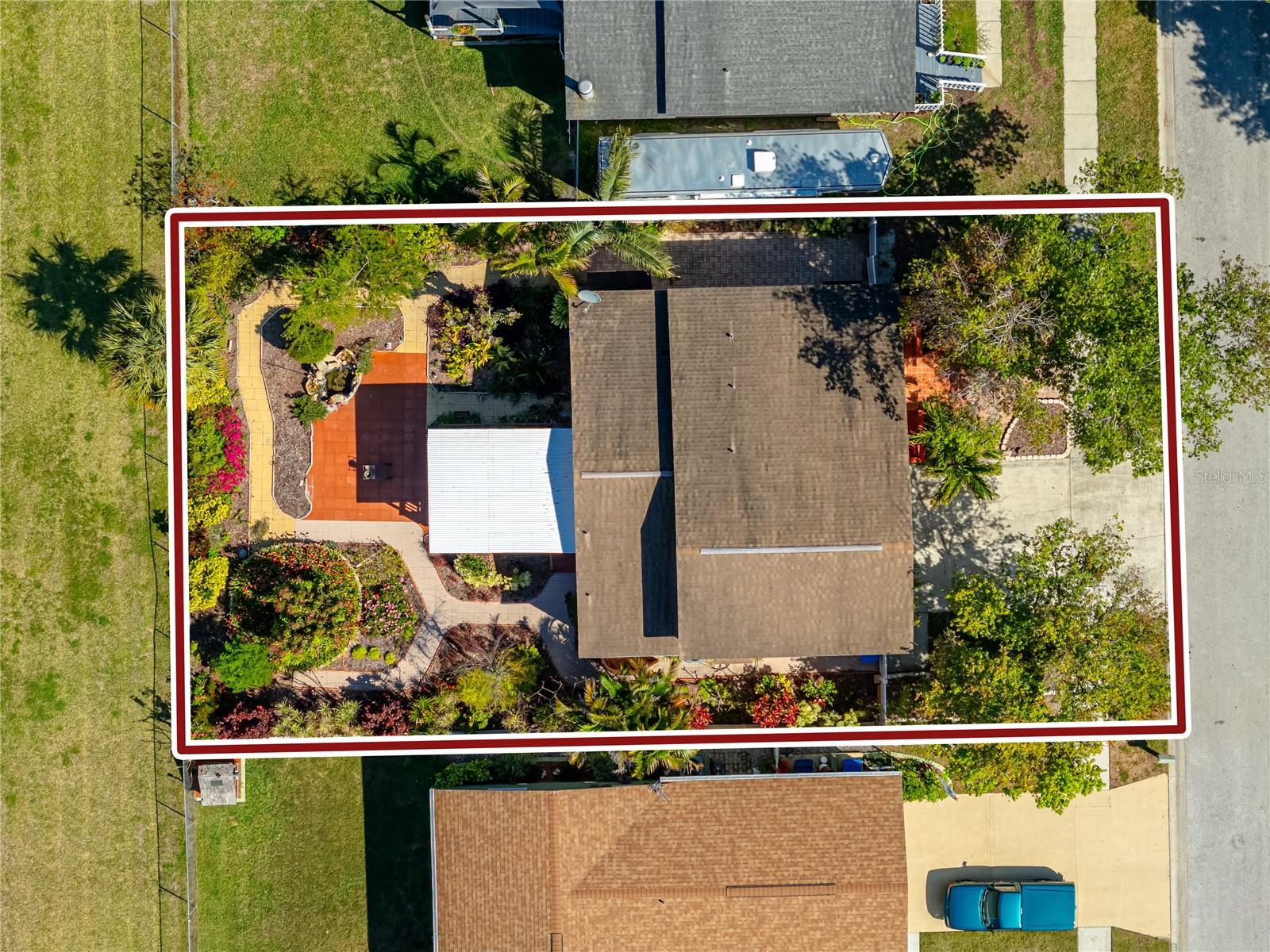 8672 RUE CHATEAUX DR, SEMINOLE, FL, 33777