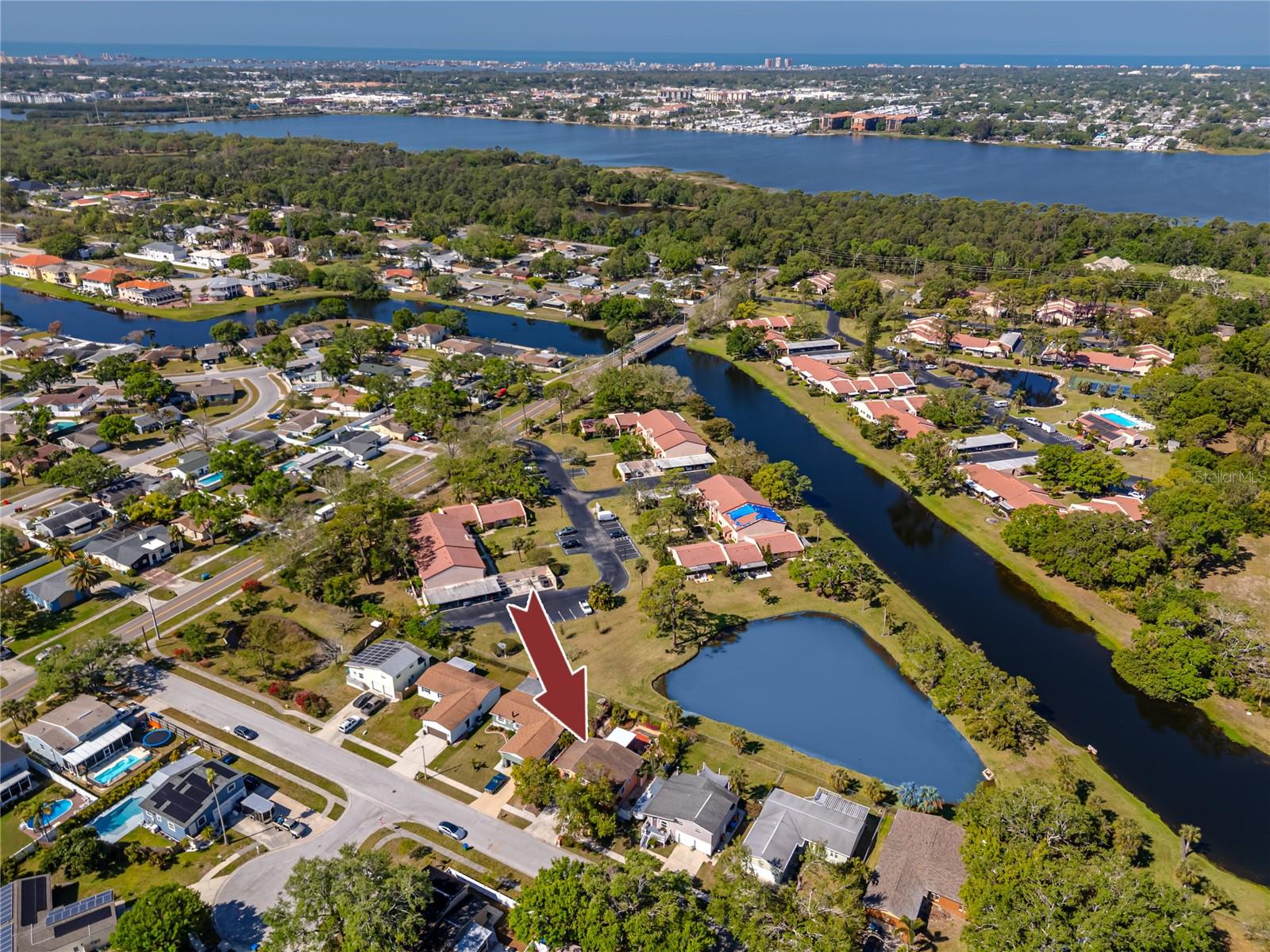 8672 RUE CHATEAUX DR, SEMINOLE, FL, 33777