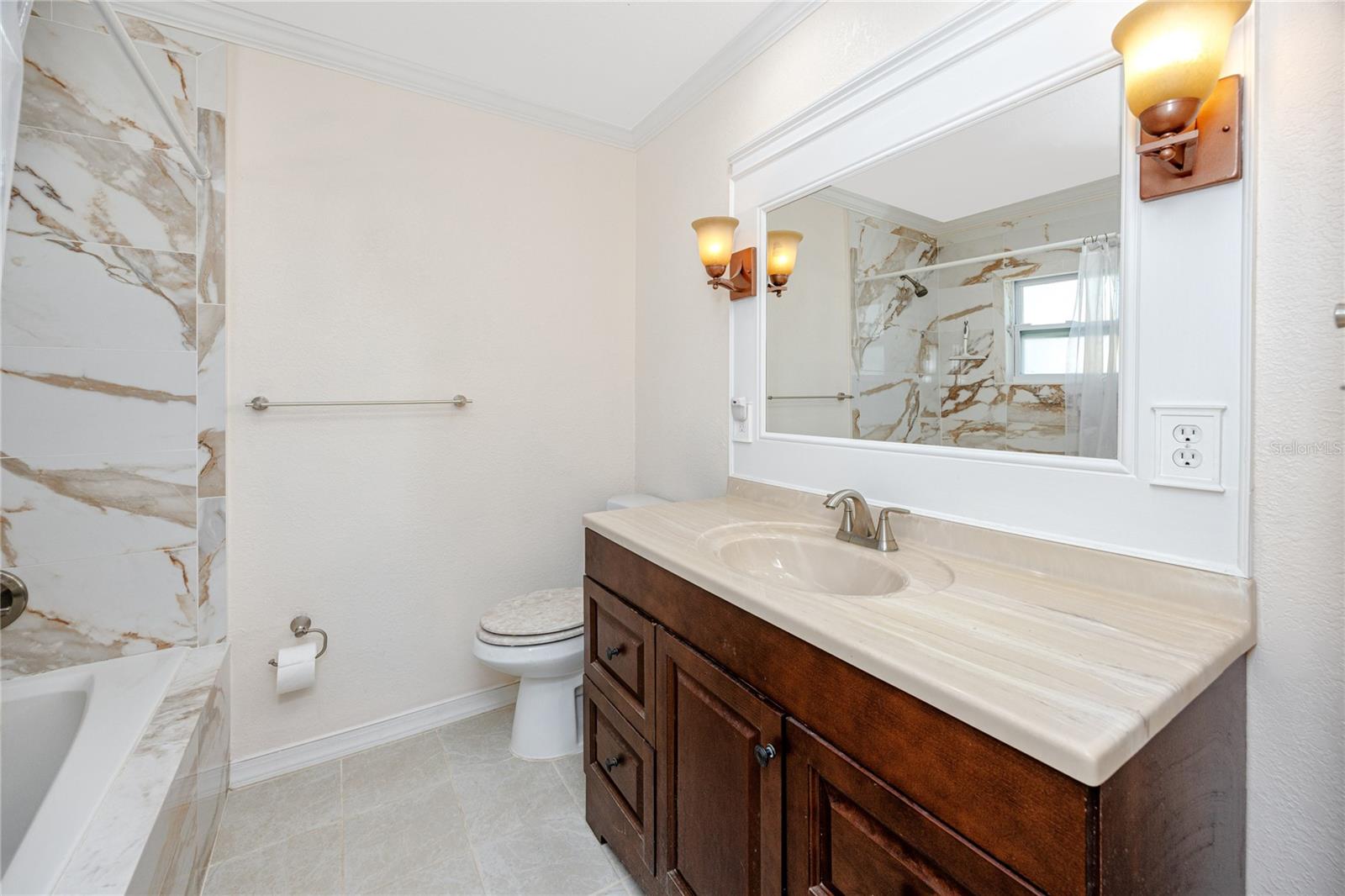 8672 RUE CHATEAUX DR, SEMINOLE, FL, 33777