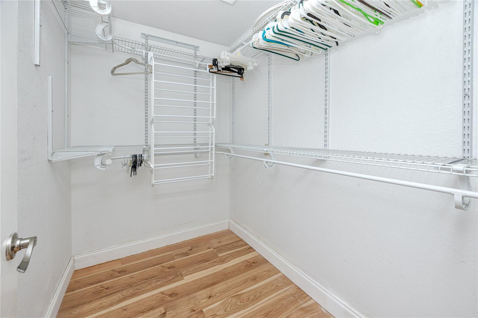 8672 RUE CHATEAUX DR, SEMINOLE, FL, 33777