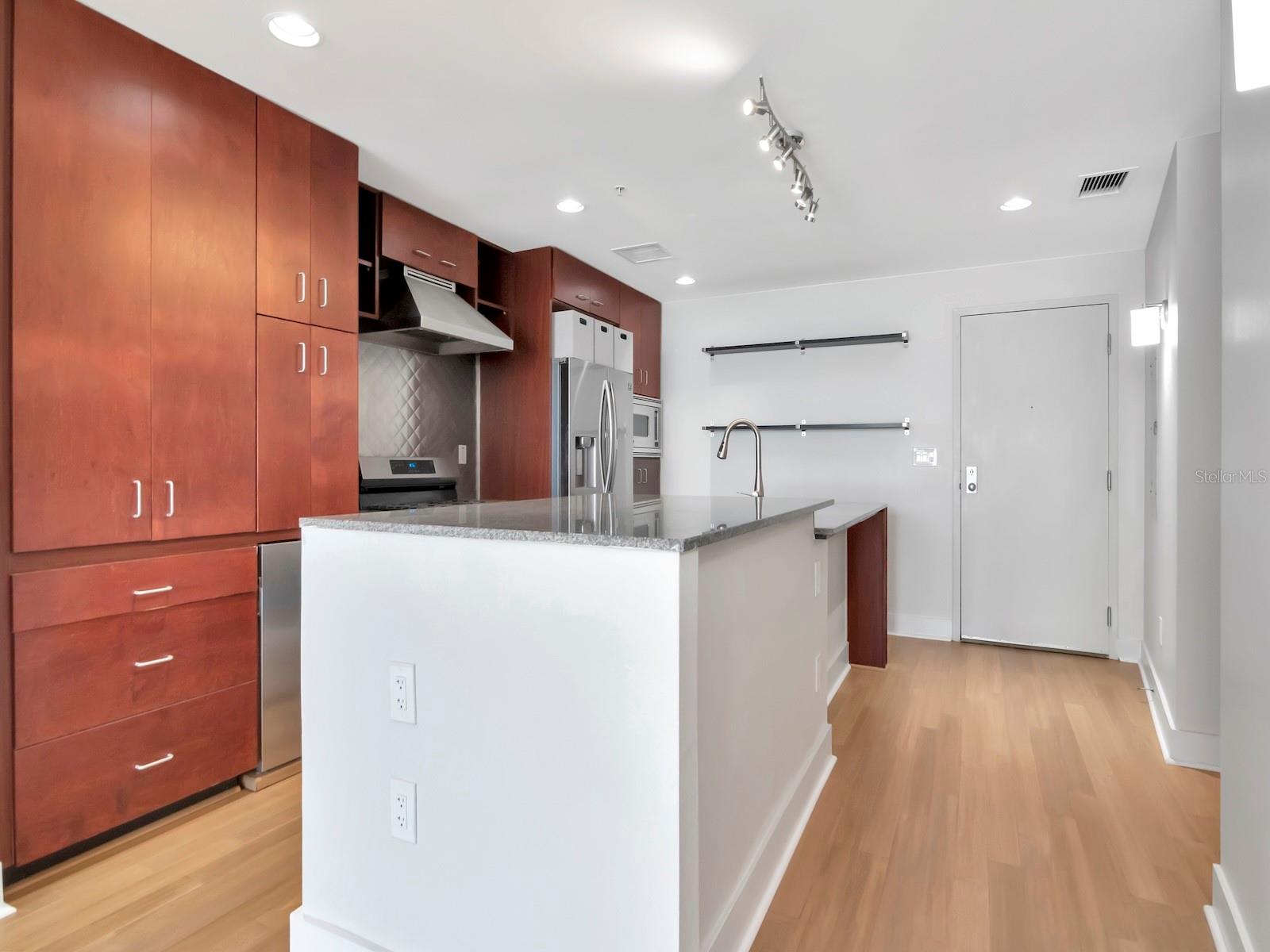 1208 E KENNEDY BLVD #1121, TAMPA, FL, 33602