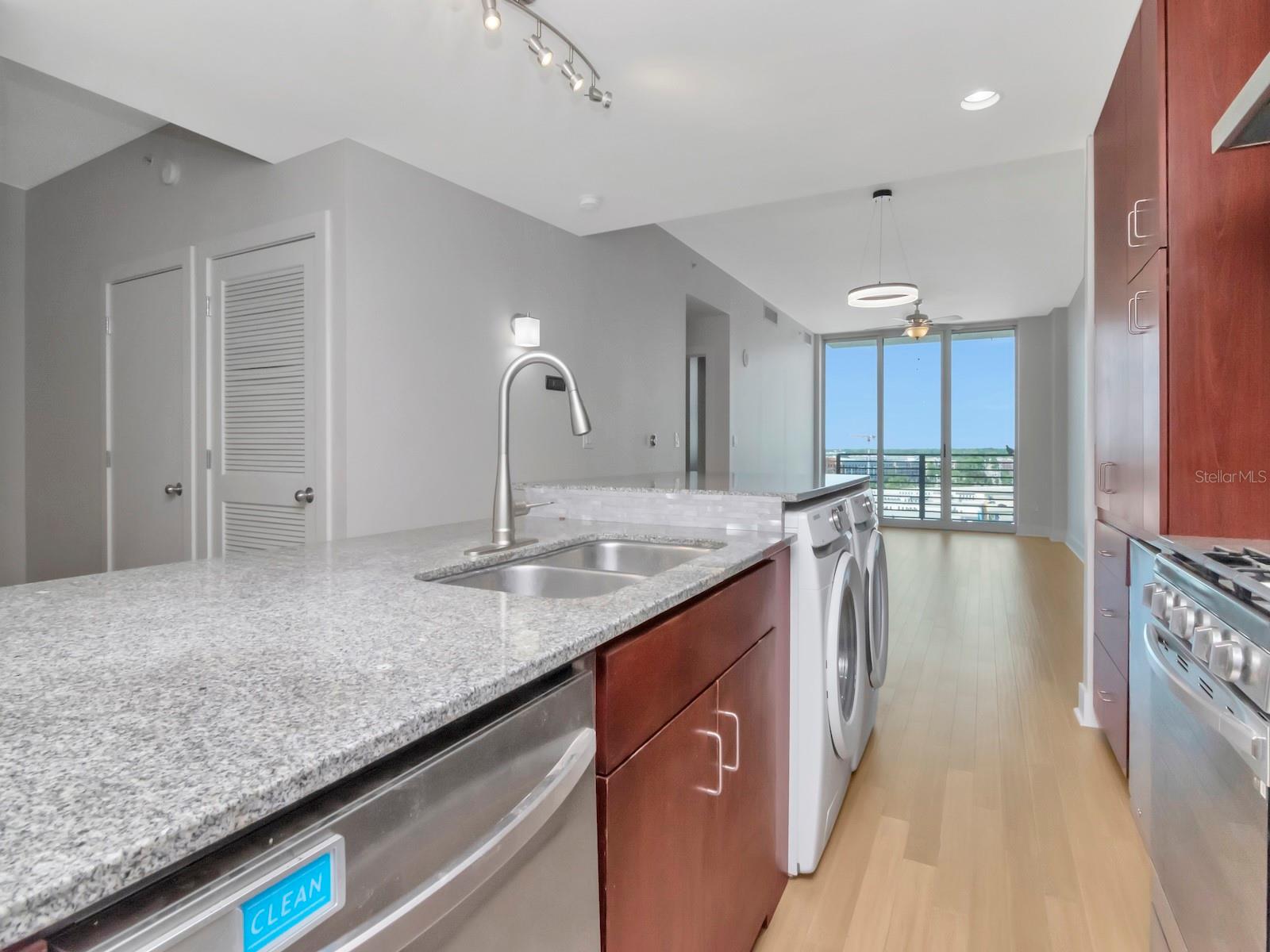 1208 E KENNEDY BLVD #1121, TAMPA, FL, 33602