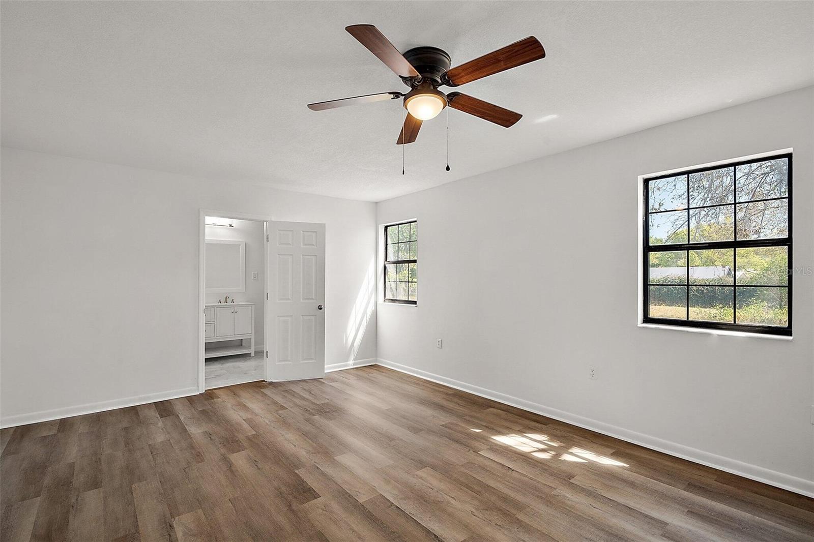 33830 S HAINES CREEK RD, LEESBURG, FL, 34788