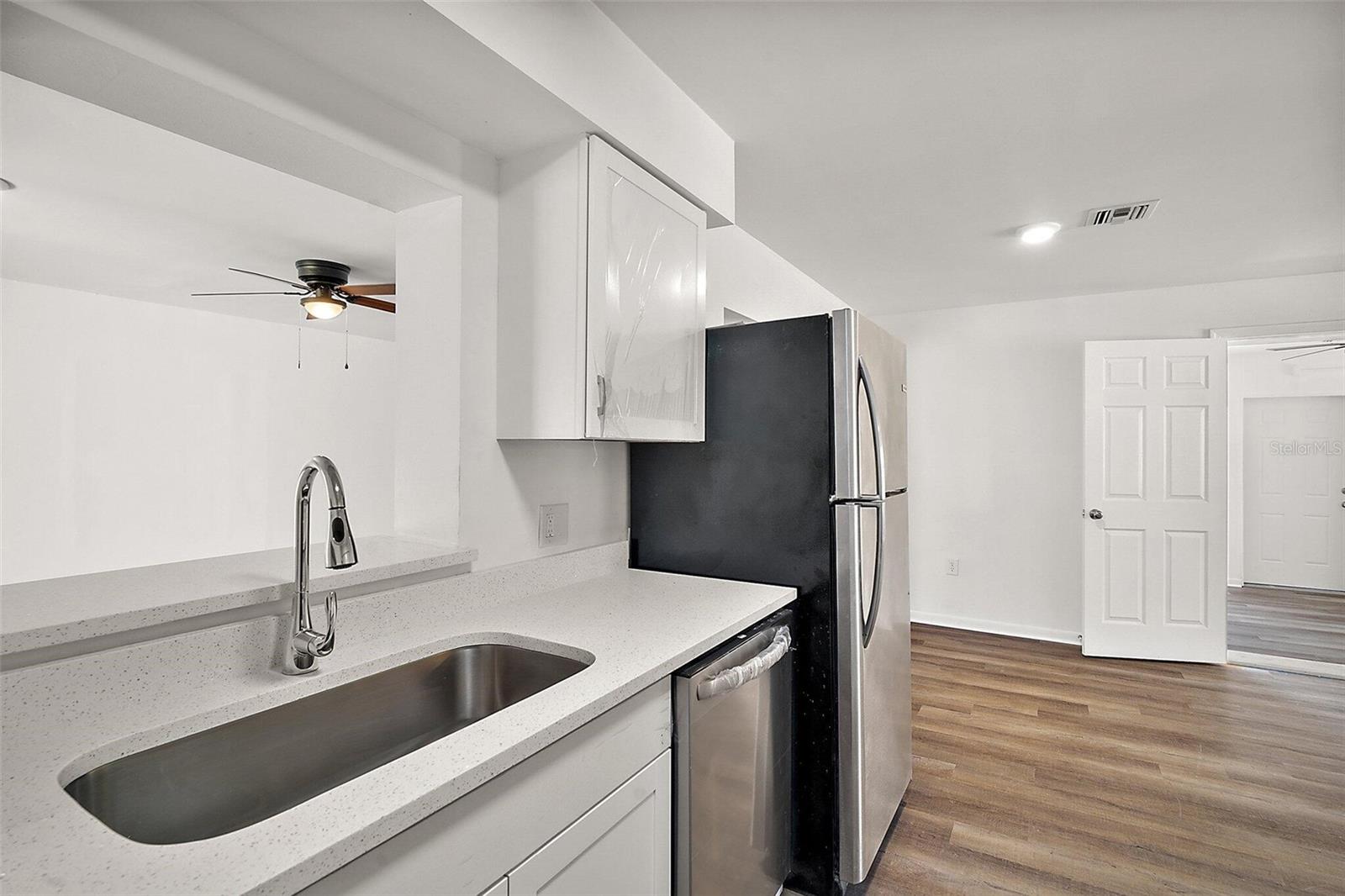 33830 S HAINES CREEK RD, LEESBURG, FL, 34788