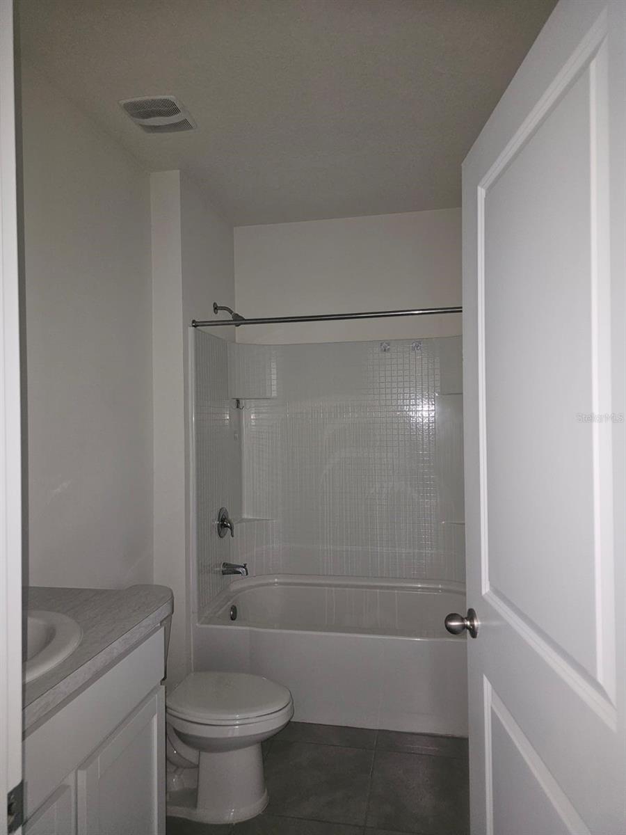 17024 AVON DIVE LN, WIMAUMA, FL, 33598