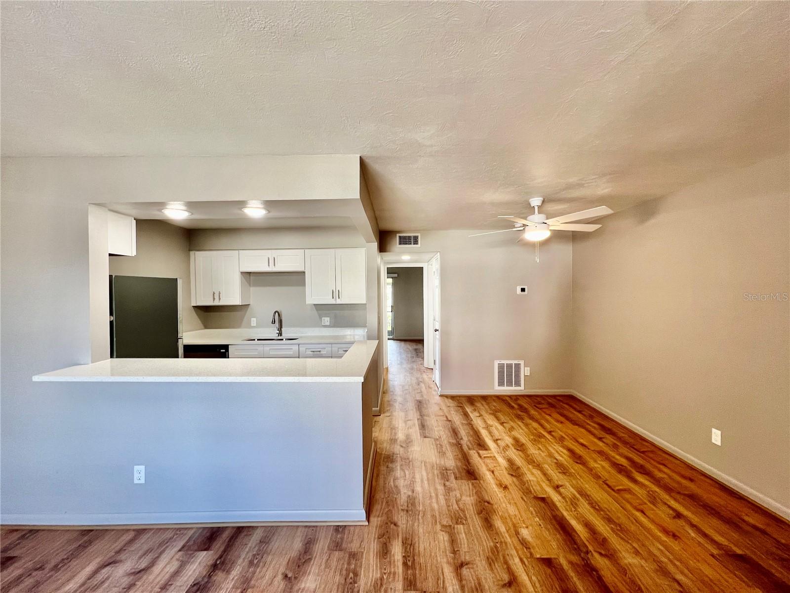 9221 TUDOR DR #A104, TAMPA, FL, 33615