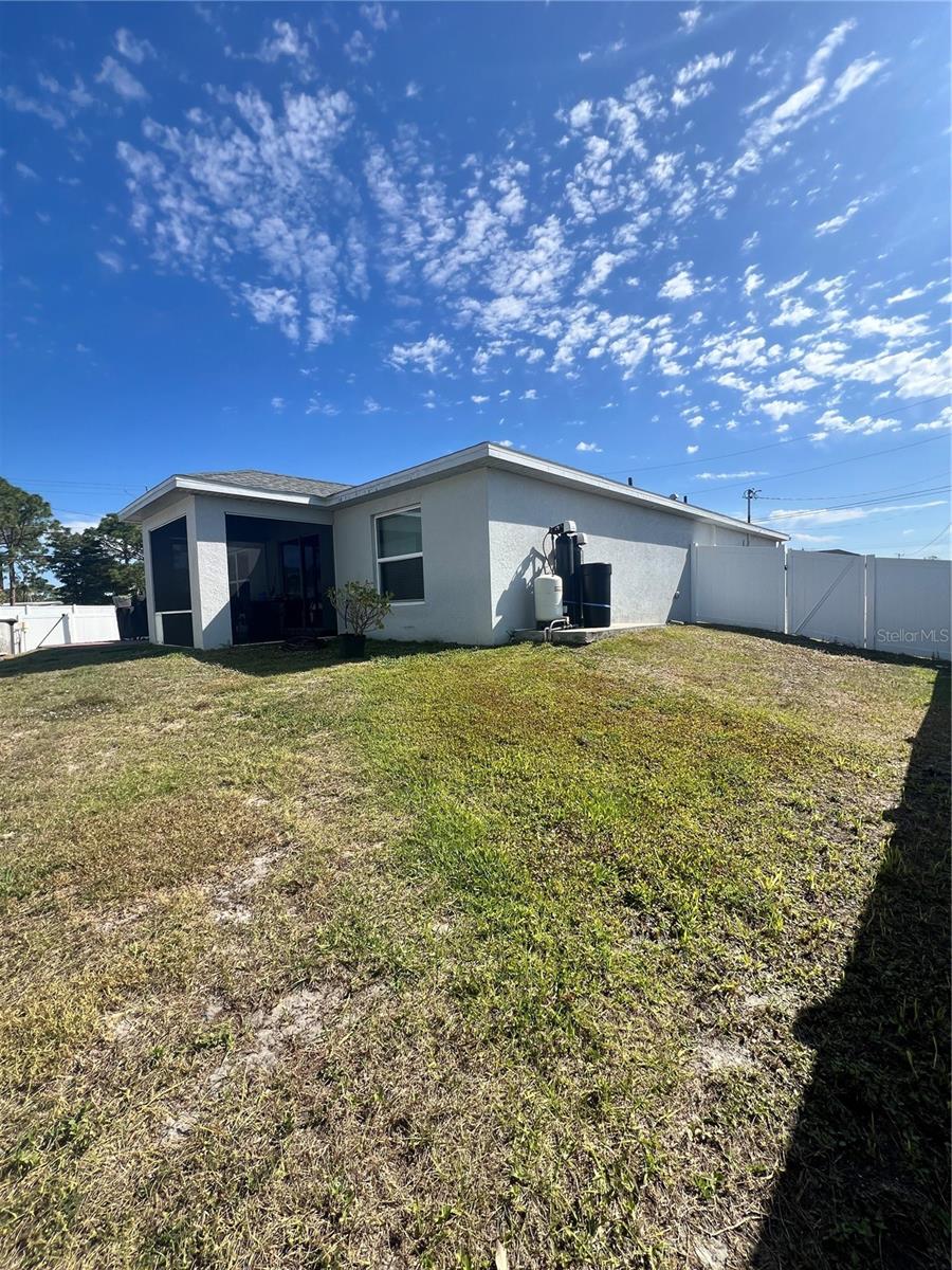 4416 NE 22ND CT, CAPE CORAL, FL, 33909