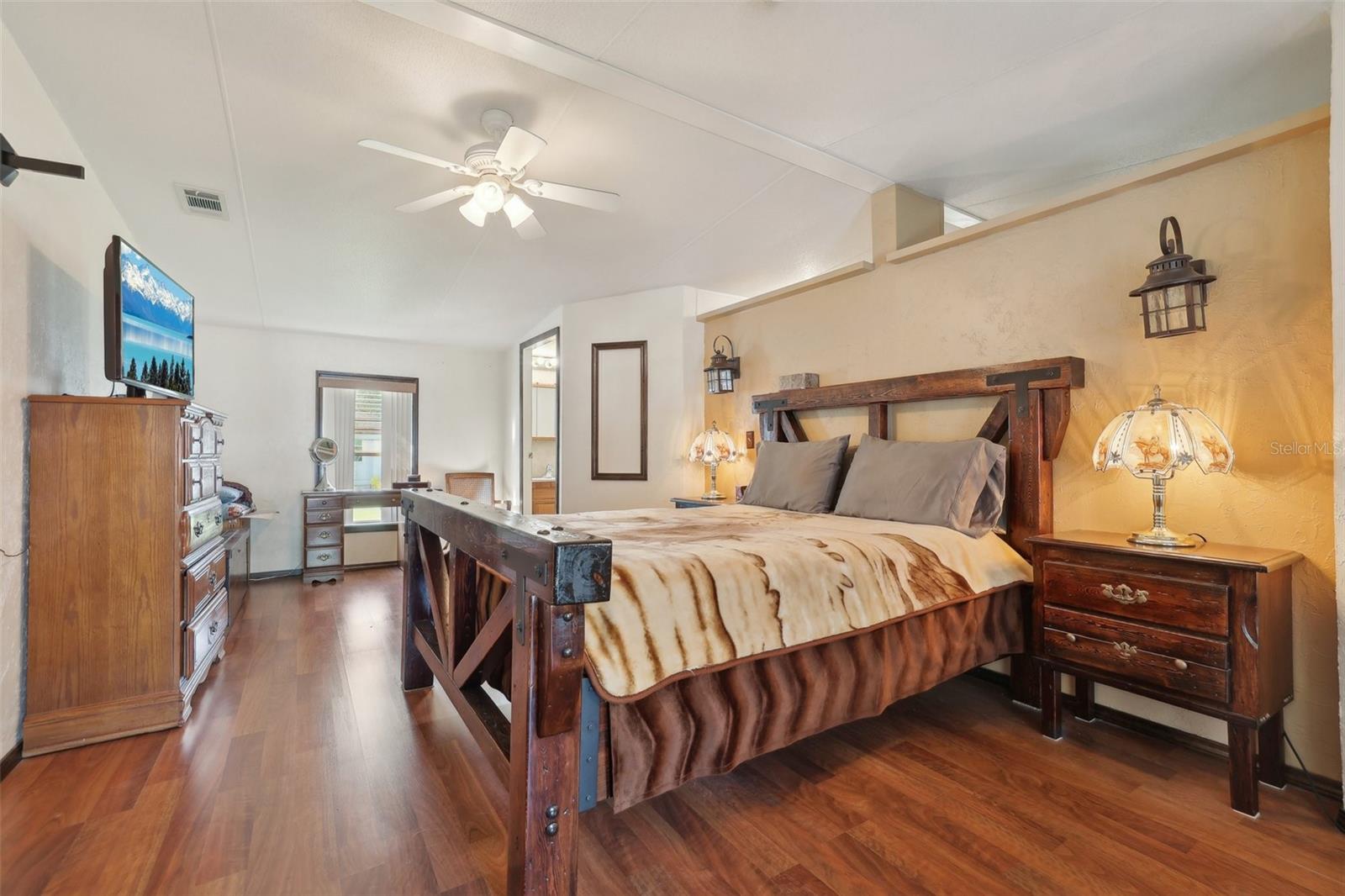 1901 BROOKSIDE DR, MOUNT DORA, FL, 32757