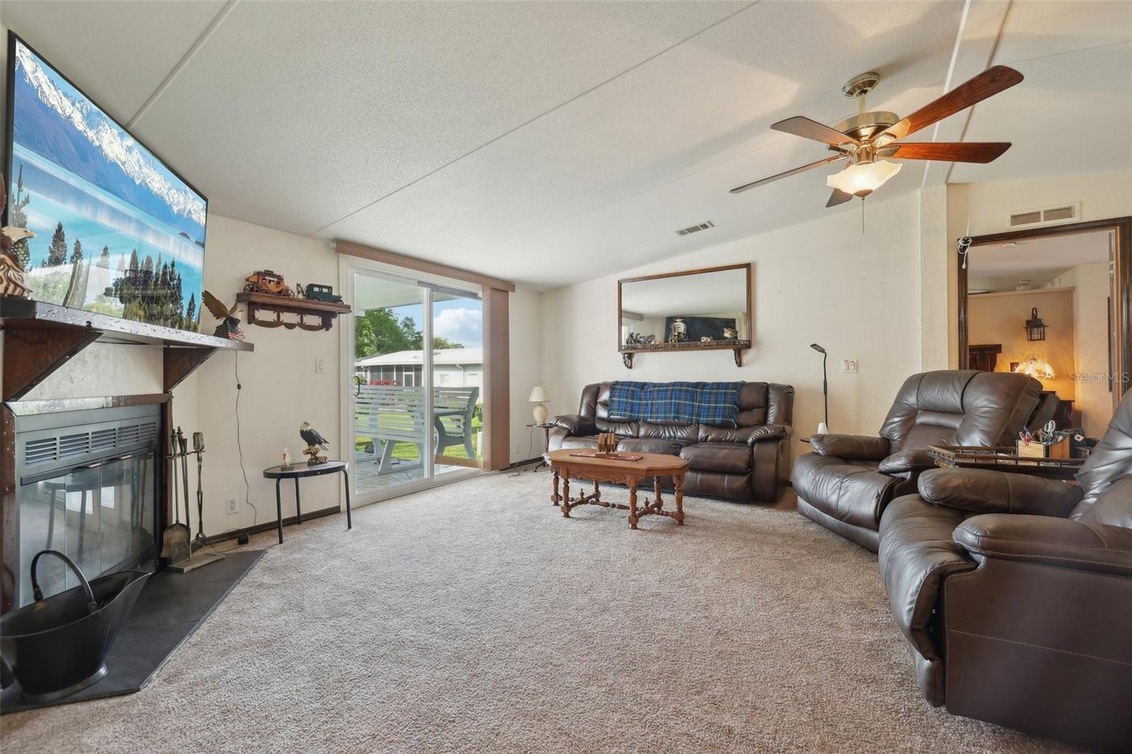 1901 BROOKSIDE DR, MOUNT DORA, FL, 32757