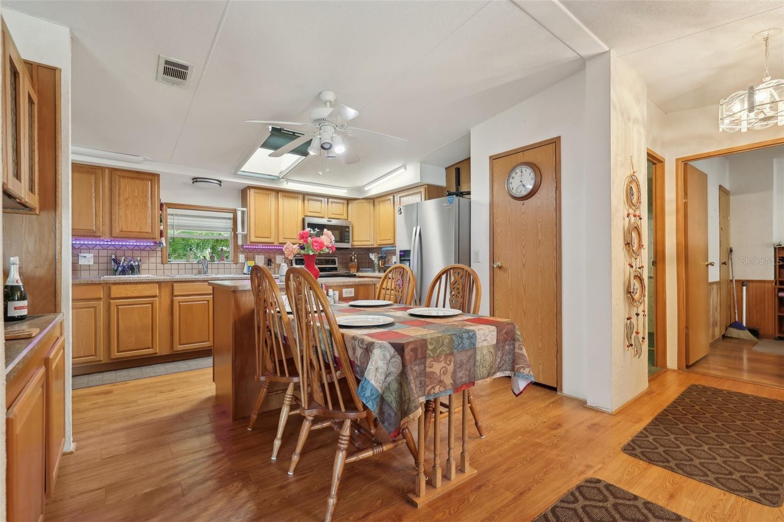 1901 BROOKSIDE DR, MOUNT DORA, FL, 32757