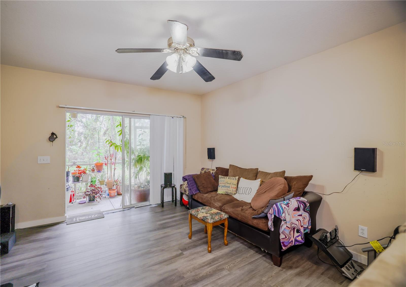 15733 FISHHAWK FALLS DR, LITHIA, FL, 33547