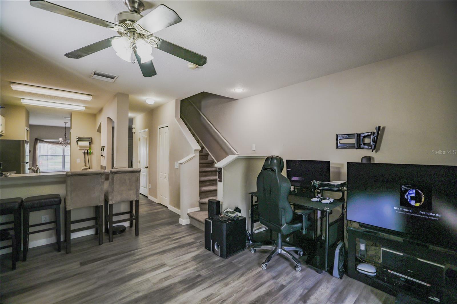 15733 FISHHAWK FALLS DR, LITHIA, FL, 33547