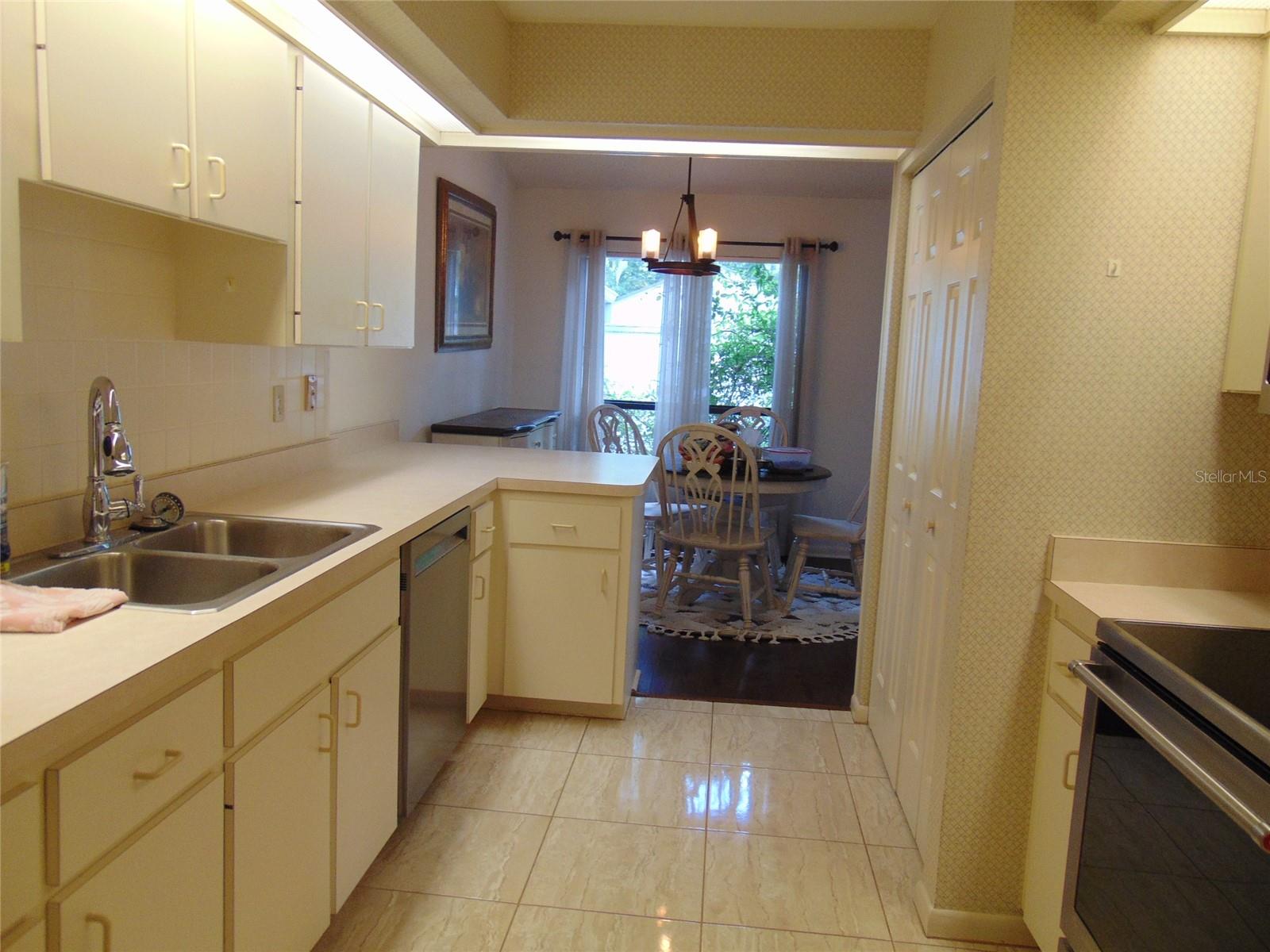 2046 SE 37TH COURT CIR, OCALA, FL, 34471