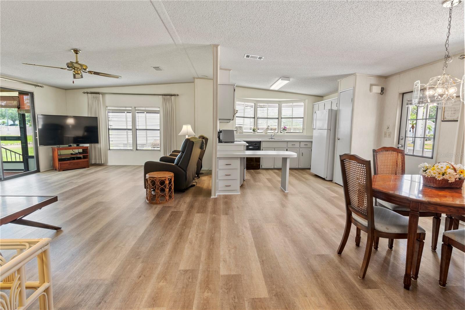 76 EAGLE CIR, ELLENTON, FL, 34222