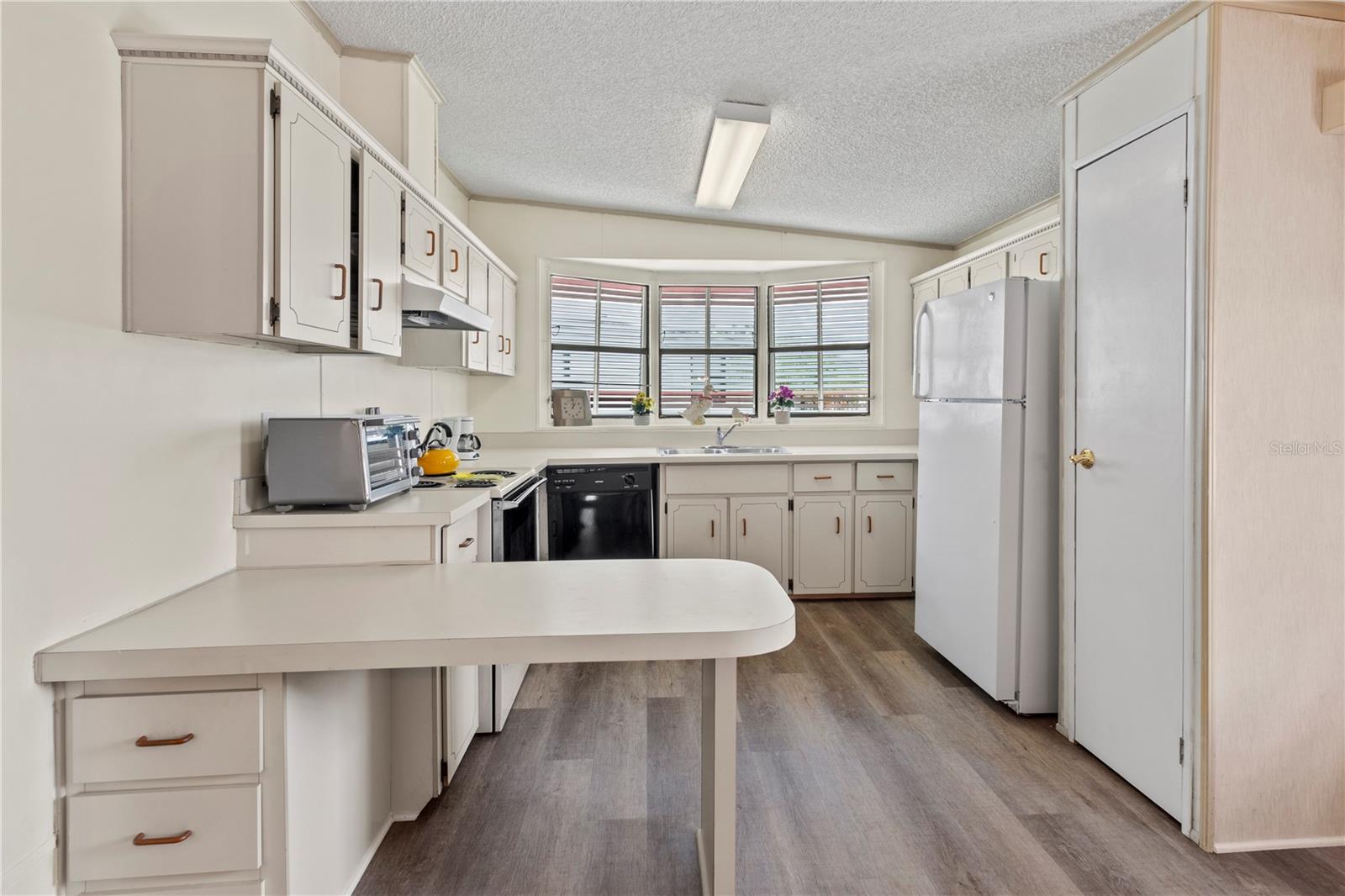 76 EAGLE CIR, ELLENTON, FL, 34222