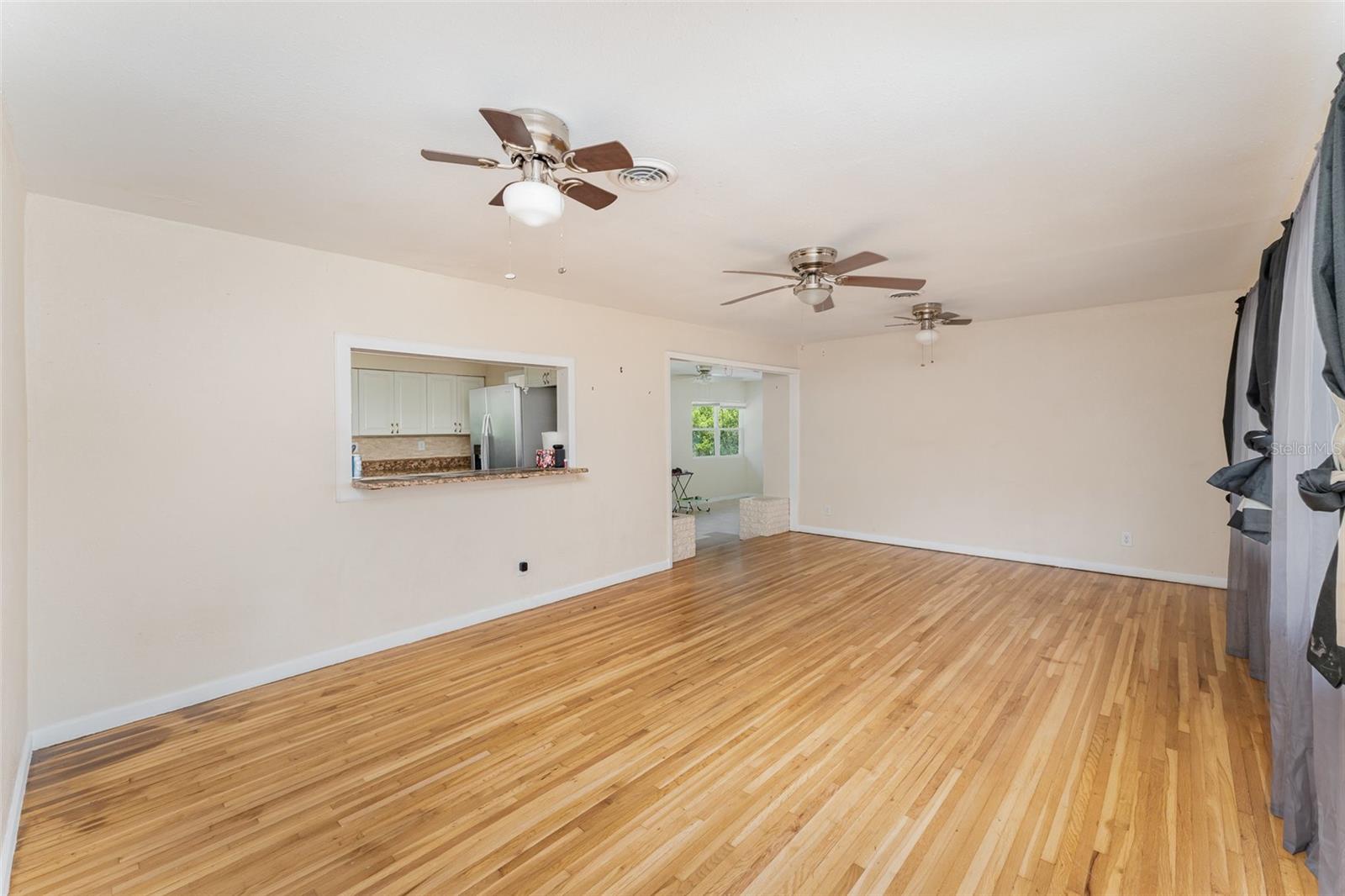 933 W QUEEN ST, LAKELAND, FL, 33803