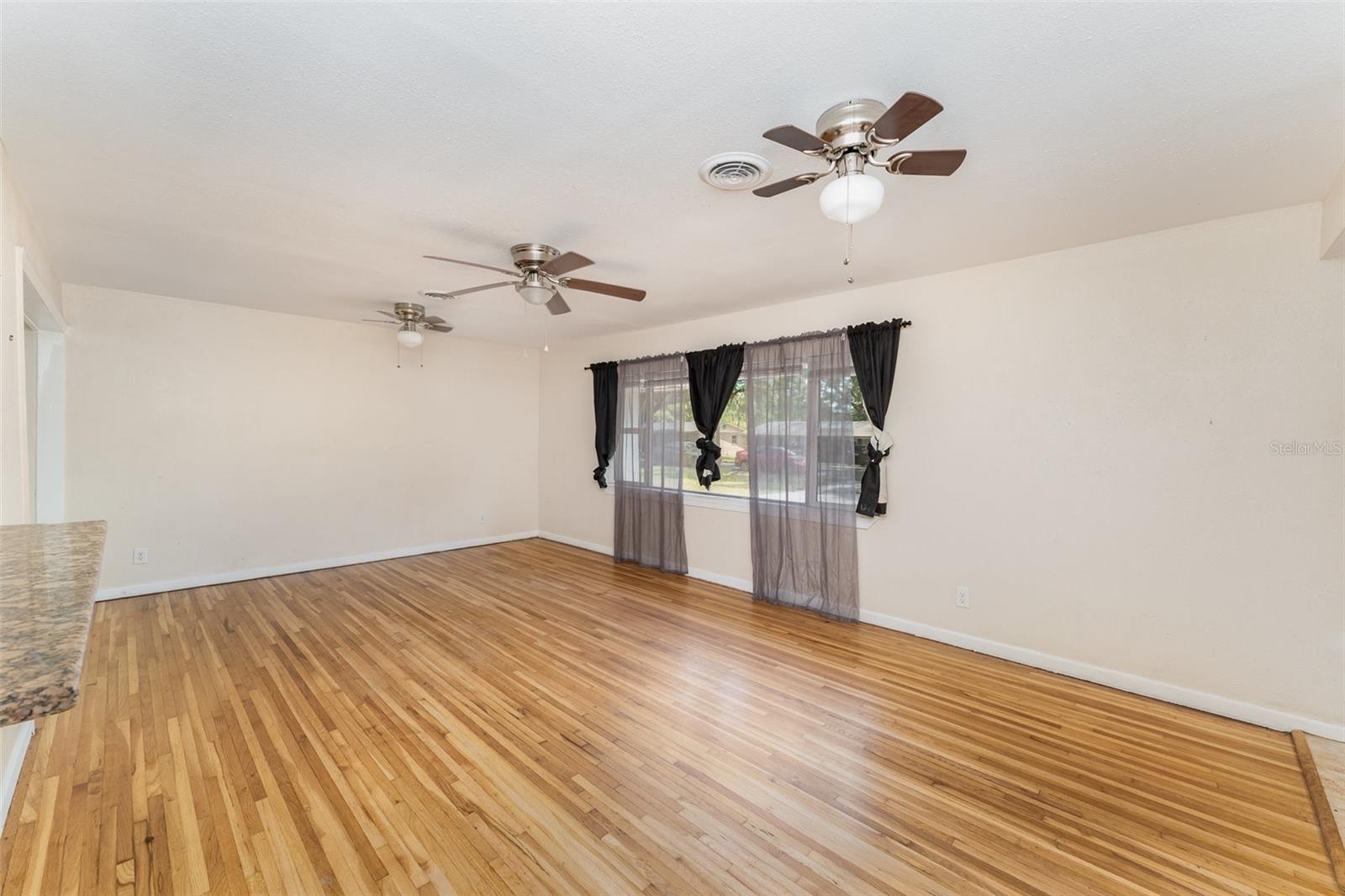 933 W QUEEN ST, LAKELAND, FL, 33803