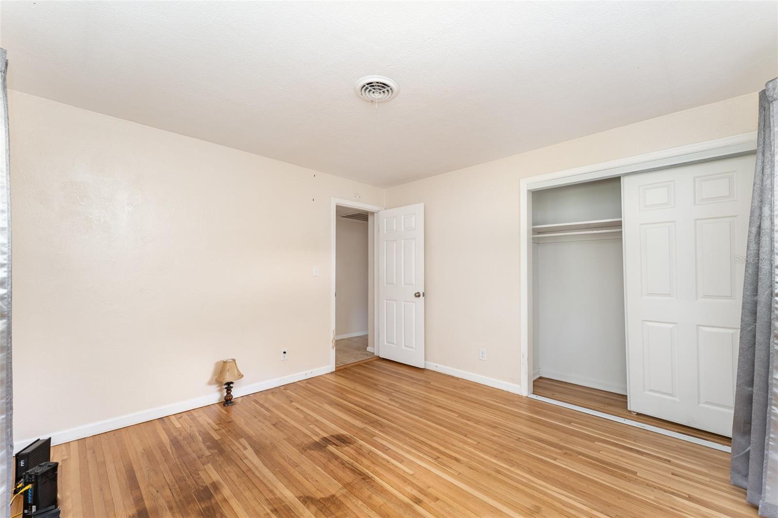 933 W QUEEN ST, LAKELAND, FL, 33803